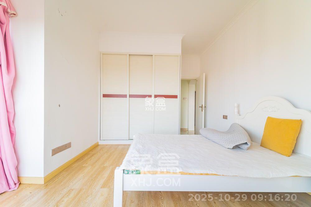 洋湖时代  1室0厅0卫    800.0元/月室内图