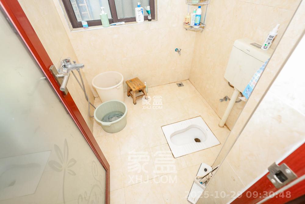 钰龙天下二期(钰龙佳园) 3室2厅2卫 3000.0元/月 钰龙天下二期(钰龙佳园) 3室2厅2卫 3000.0元/月室内图