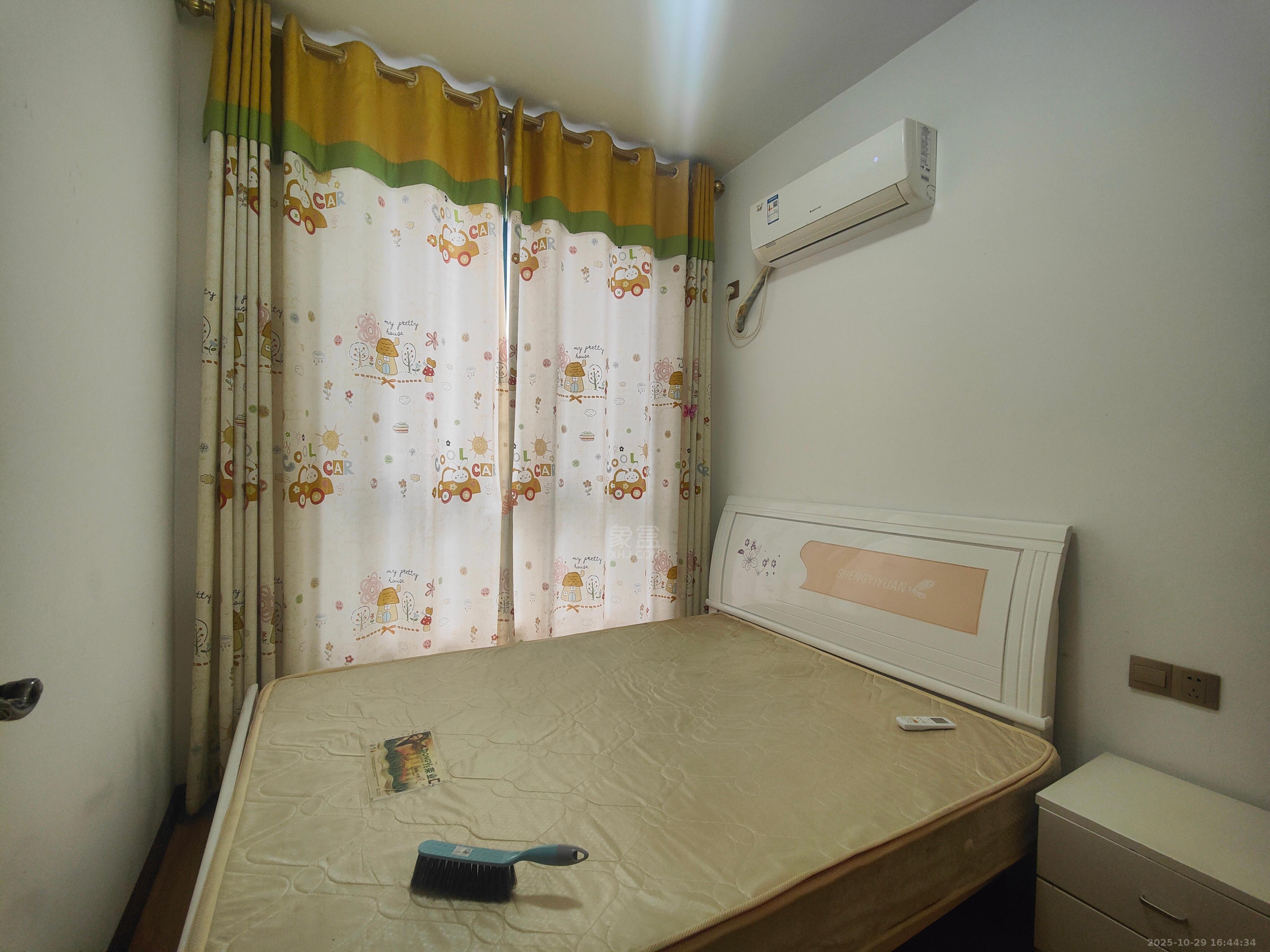 尚格名城香榭丽舍 3室2厅1卫 1400.0元/月 尚格名城香榭丽舍 3室2厅1卫 1400.0元/月室内图