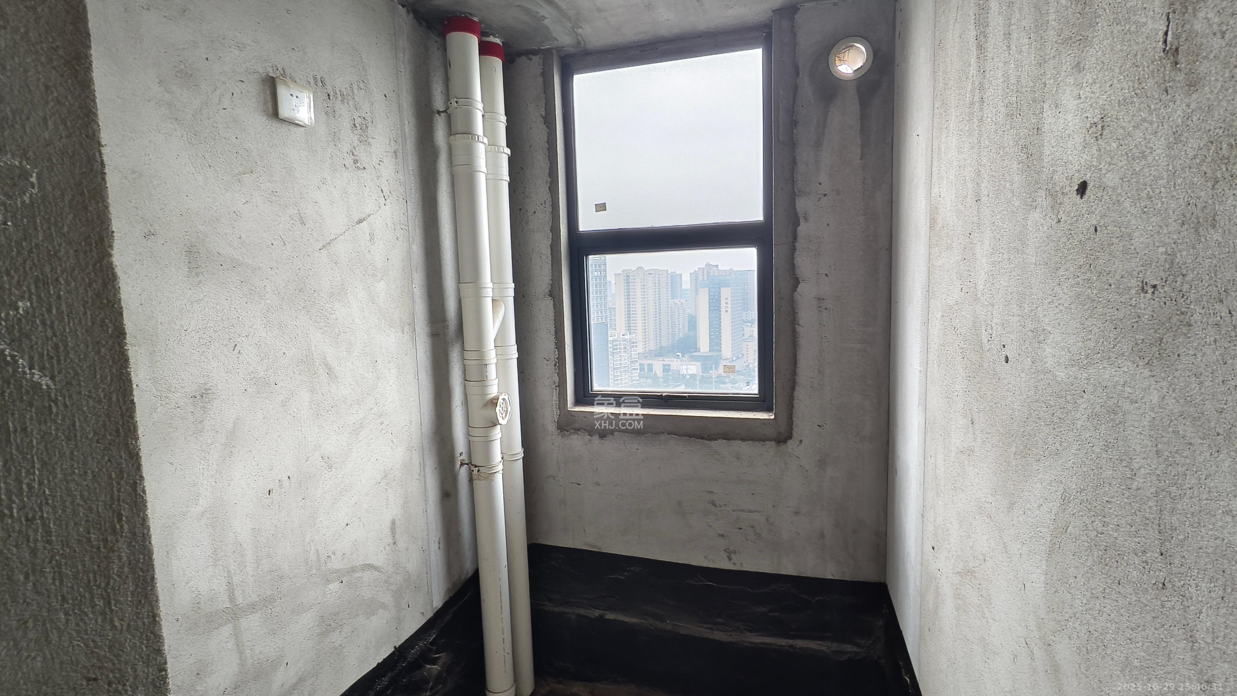 骑龙大街（骑龙苑）  3室2厅2卫    1300.0元/月室内图