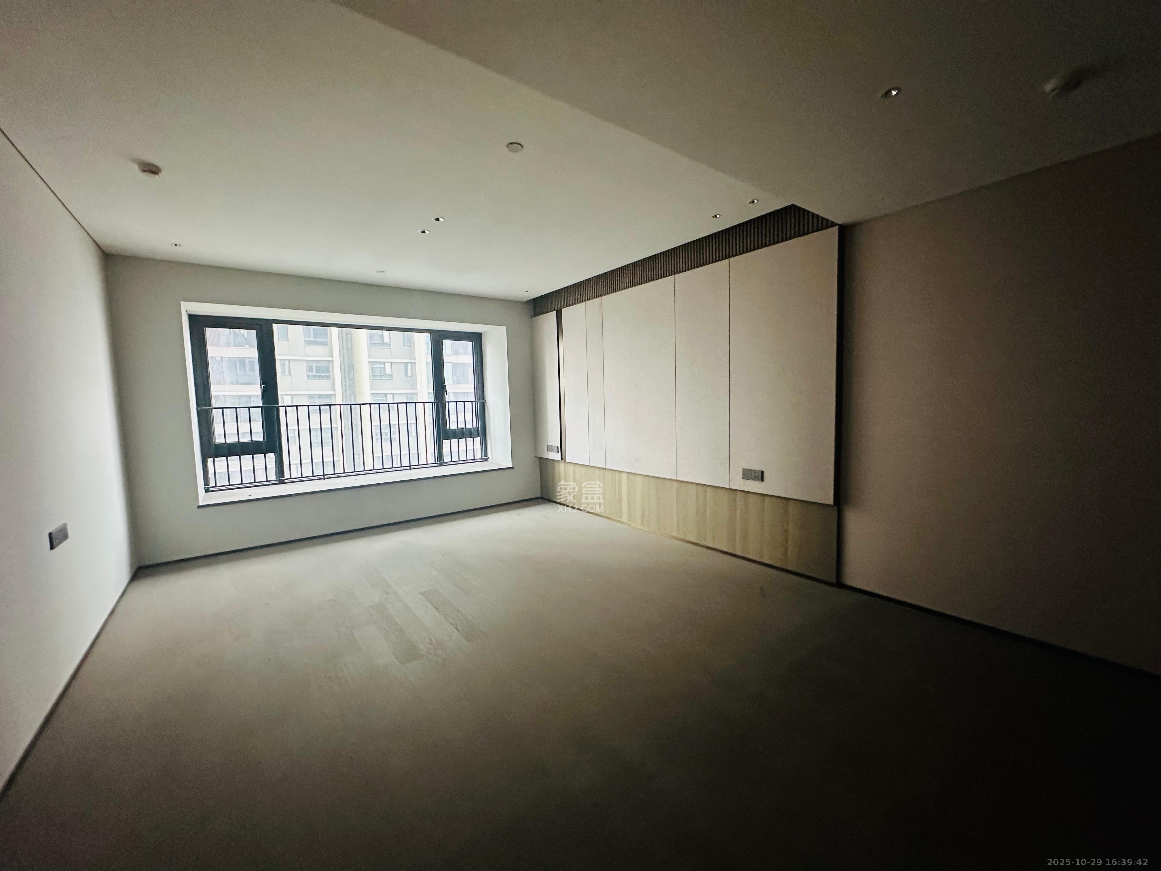 长沙悦府(华润万象城)  4室2厅3卫    12000.0元/月 长沙悦府(华润万象城)  4室2厅3卫    12000.0元/月室内图