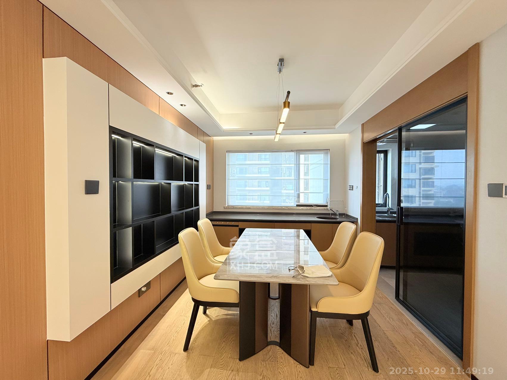 万科里金域国际  1室0厅0卫    7500.0元/月 万科里金域国际  1室0厅0卫    7500.0元/月室内图