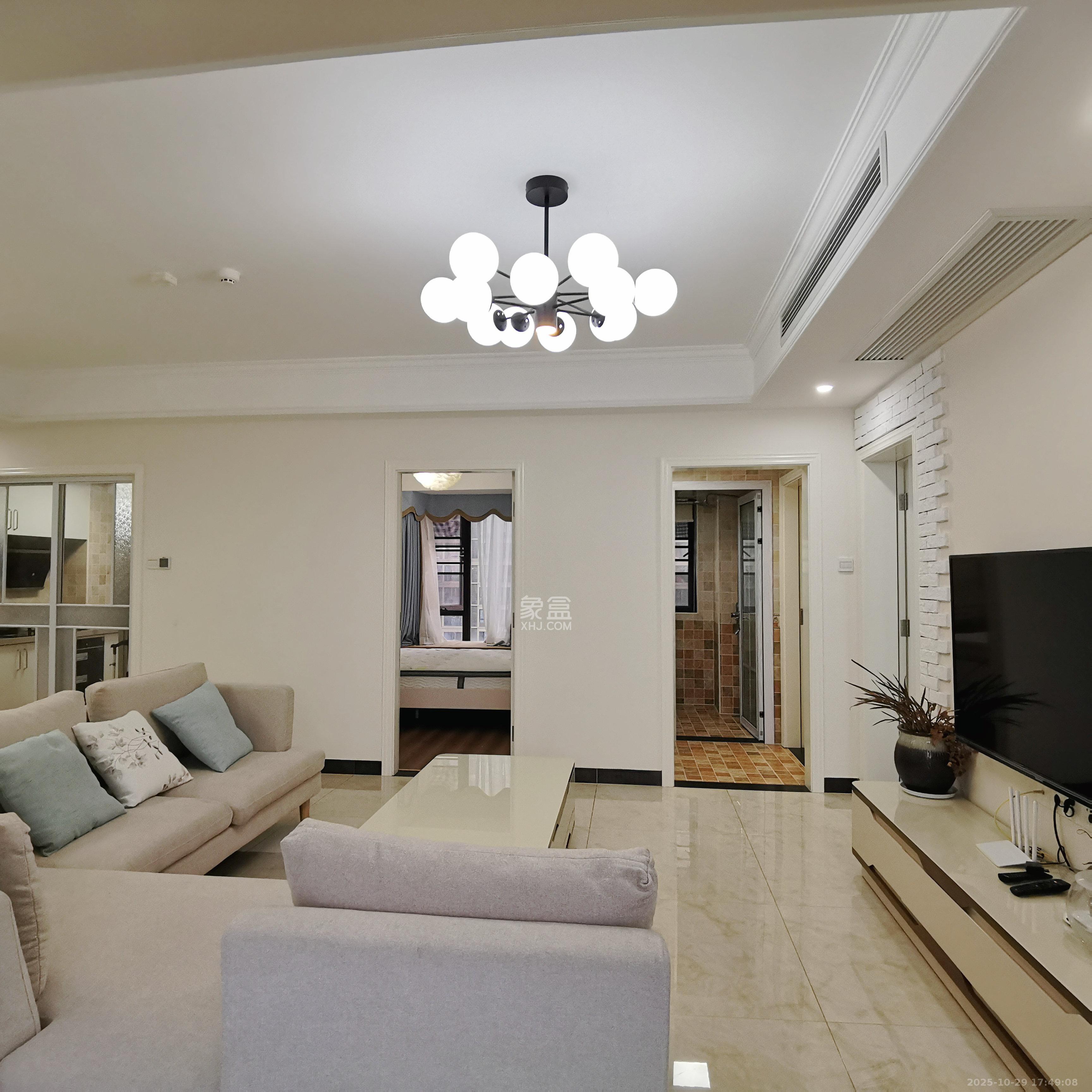 保利西海岸B区  3室2厅1卫    3500.0元/月 保利西海岸B区  3室2厅1卫    3500.0元/月室内图