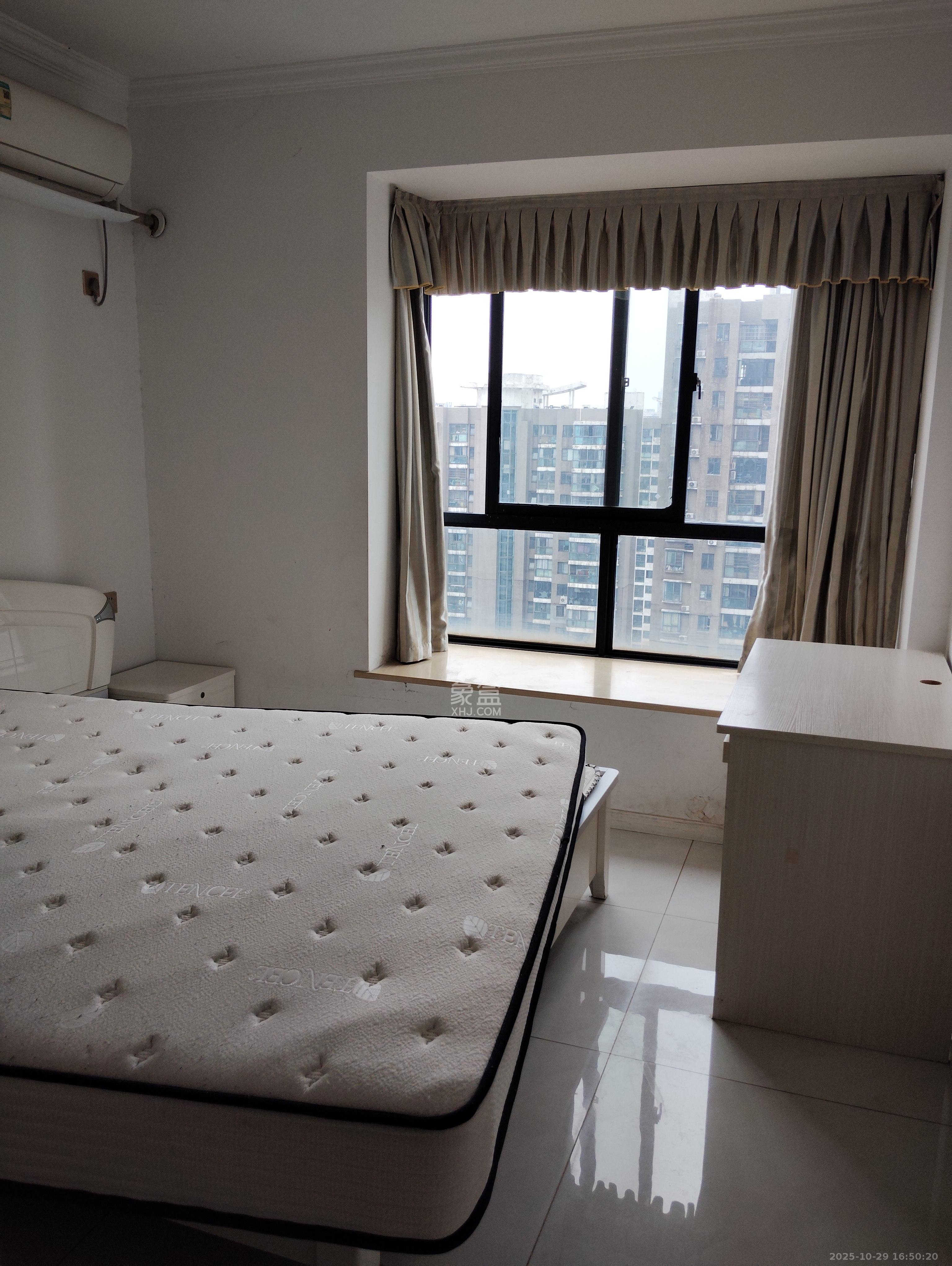 湘江世纪城悦江苑  2室2厅1卫    1800.0元/月室内图