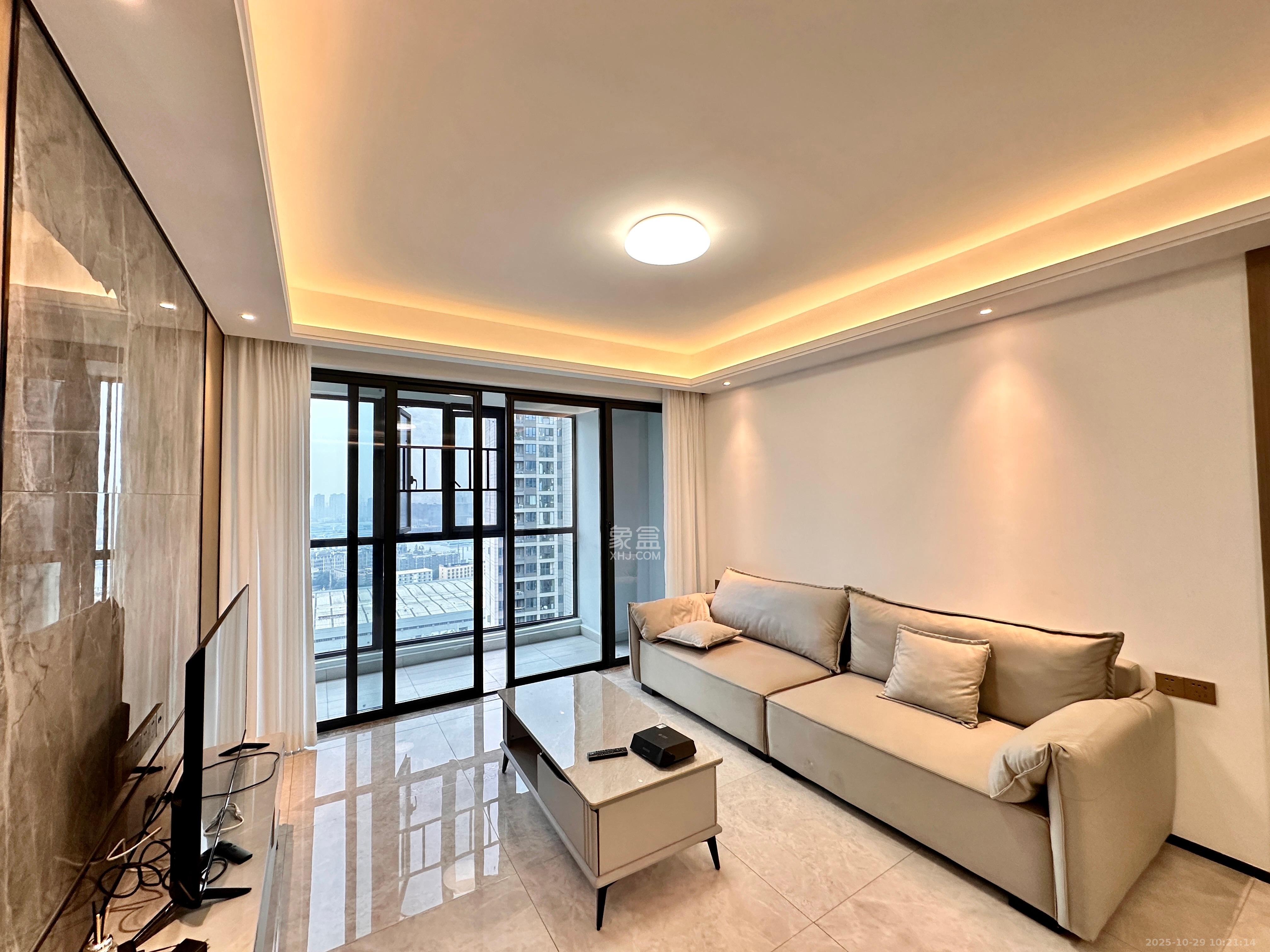 长房云尚公馆  3室2厅2卫    2800.0元/月 长房云尚公馆  3室2厅2卫    2800.0元/月