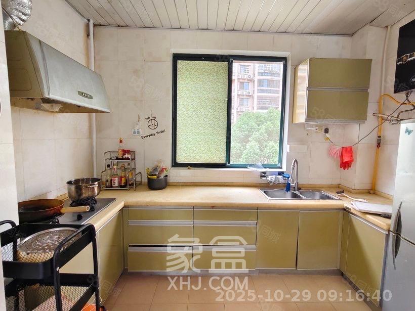 世嘉国际华城  2室1厅1卫    2100.0元/月室内图