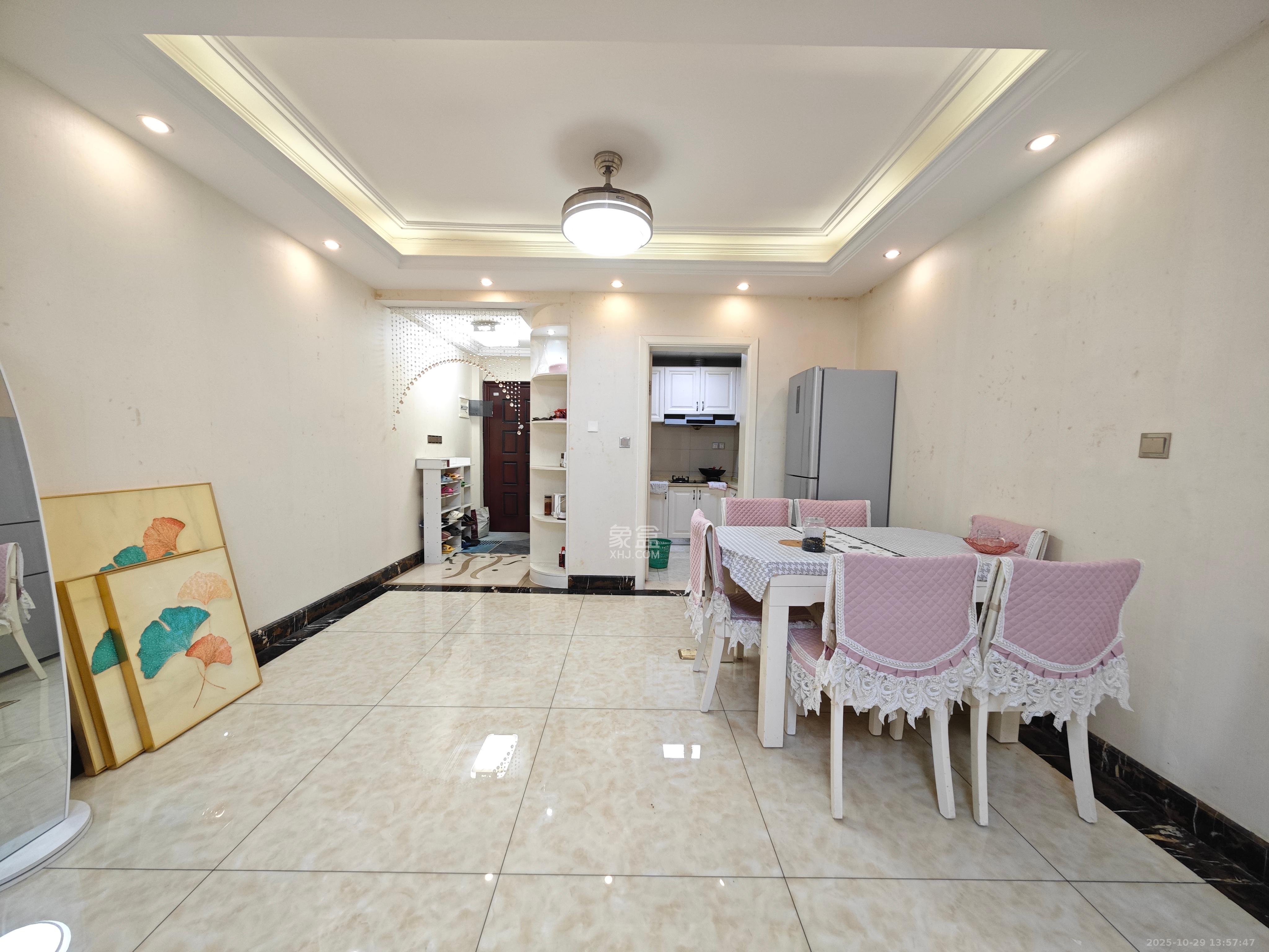 华盛世纪新城  2室2厅1卫    2200.0元/月 华盛世纪新城  2室2厅1卫    2200.0元/月室内图