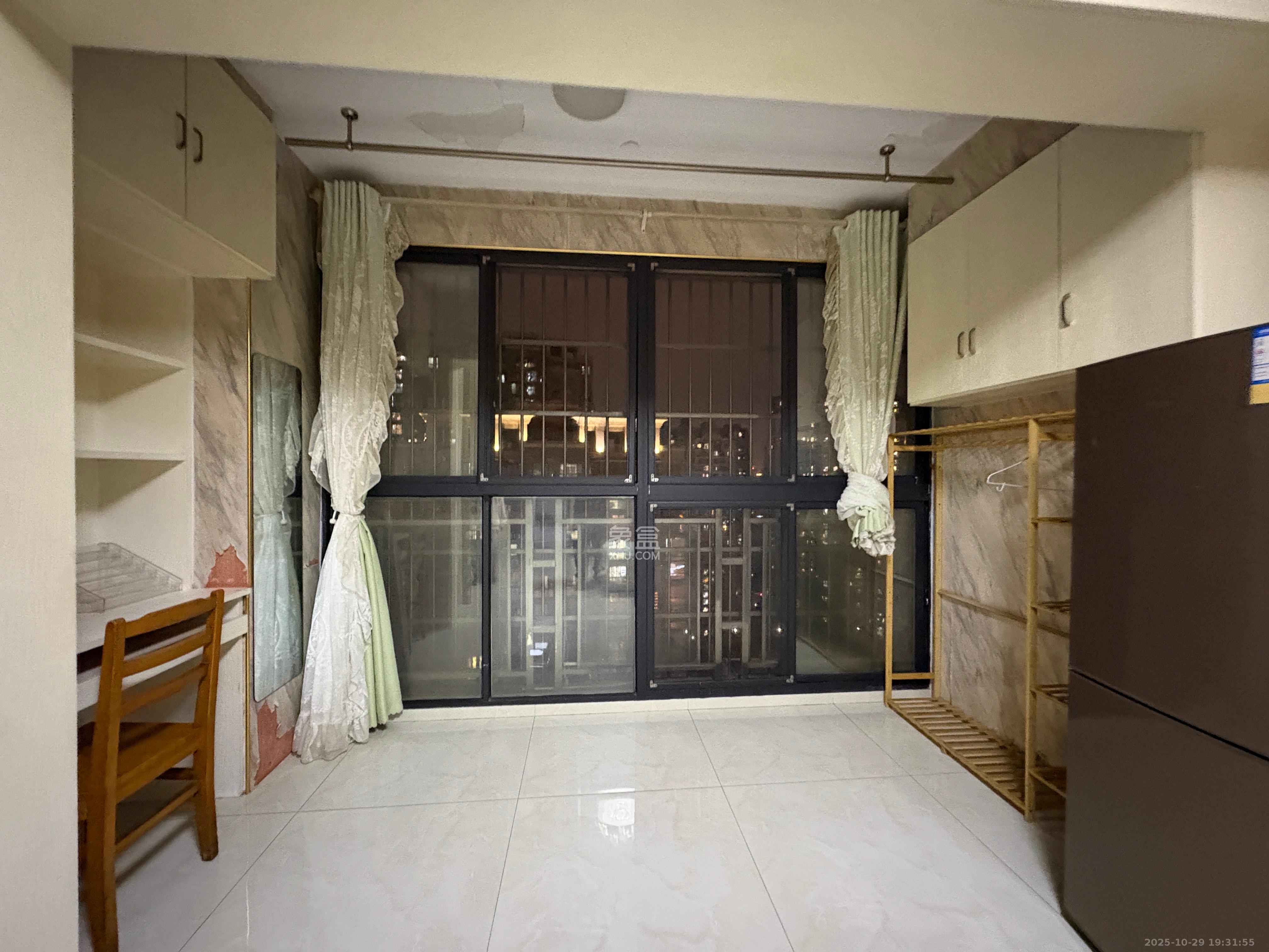 I尚国际(元泰大厦)  1室1厅1卫    1400.0元/月 I尚国际(元泰大厦)  1室1厅1卫    1400.0元/月室内图