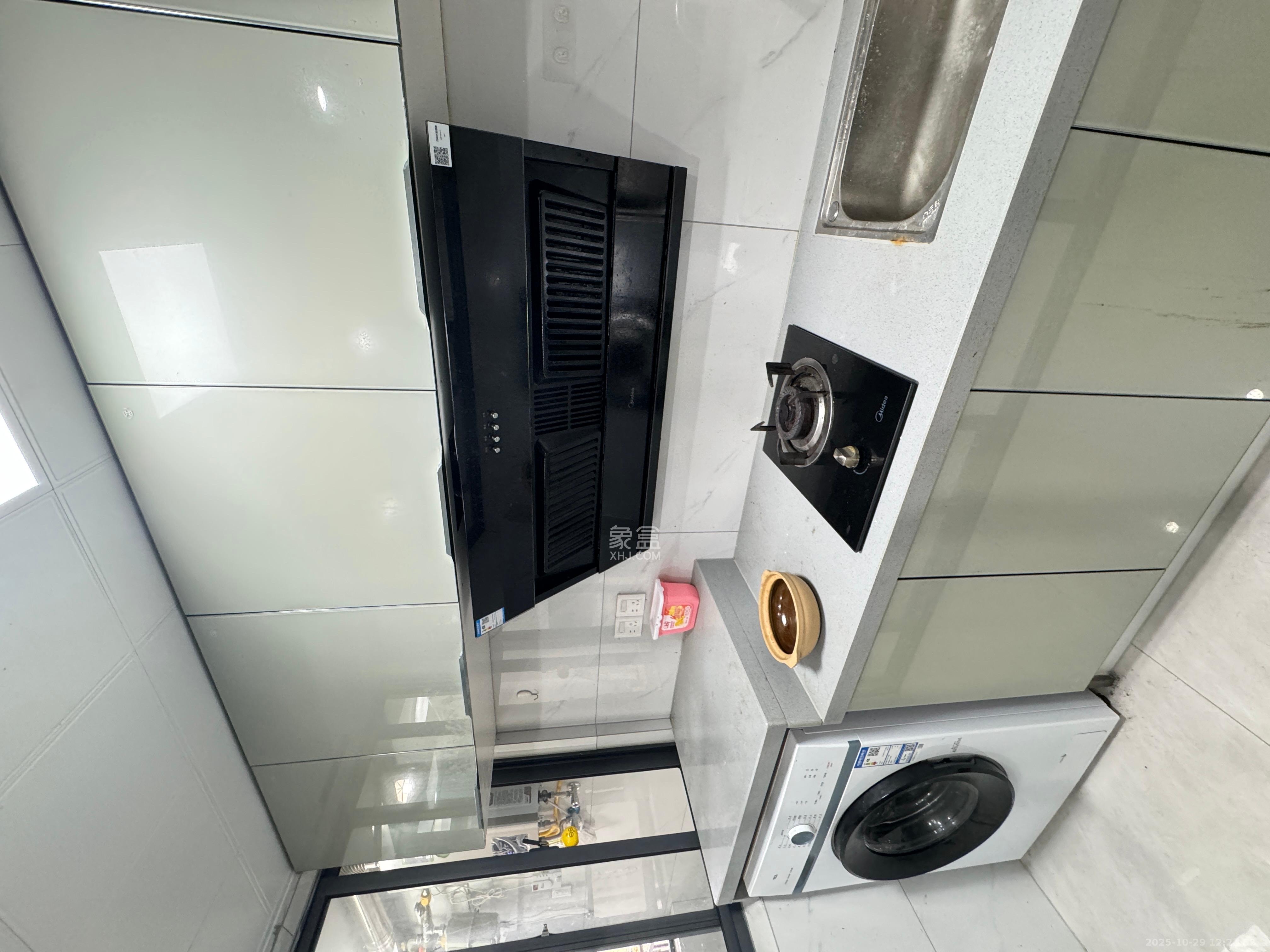 中国铁建湘语梅溪  1室1厅1卫    1650.0元/月室内图