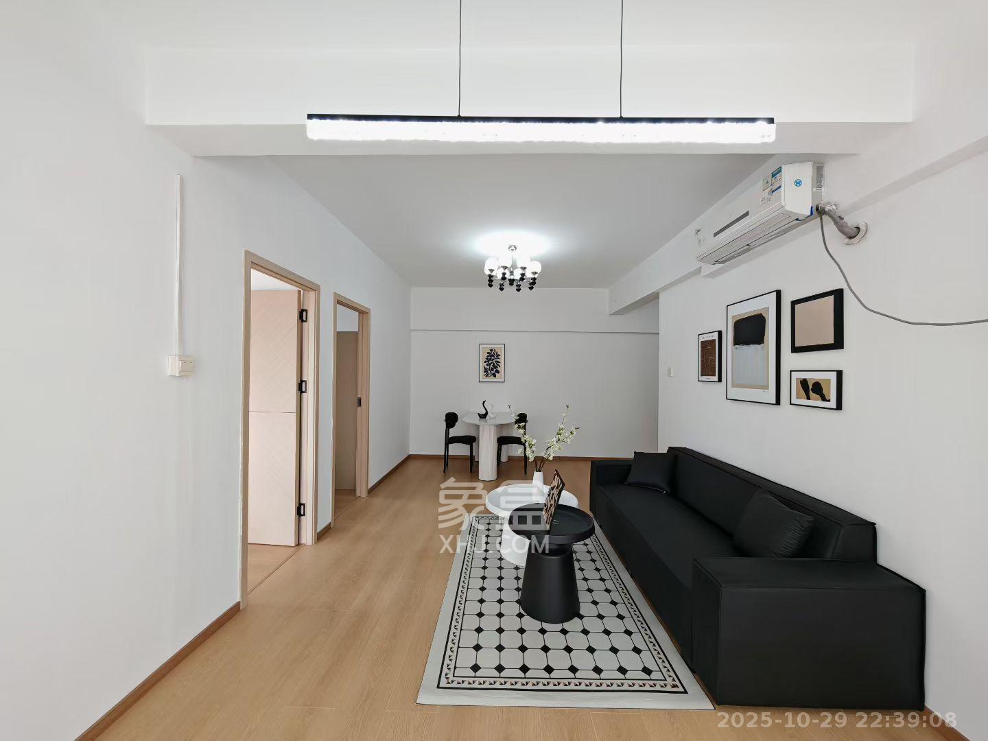 星典时代  1室2厅1卫    2300.0元/月 星典时代  1室2厅1卫    2300.0元/月室内图