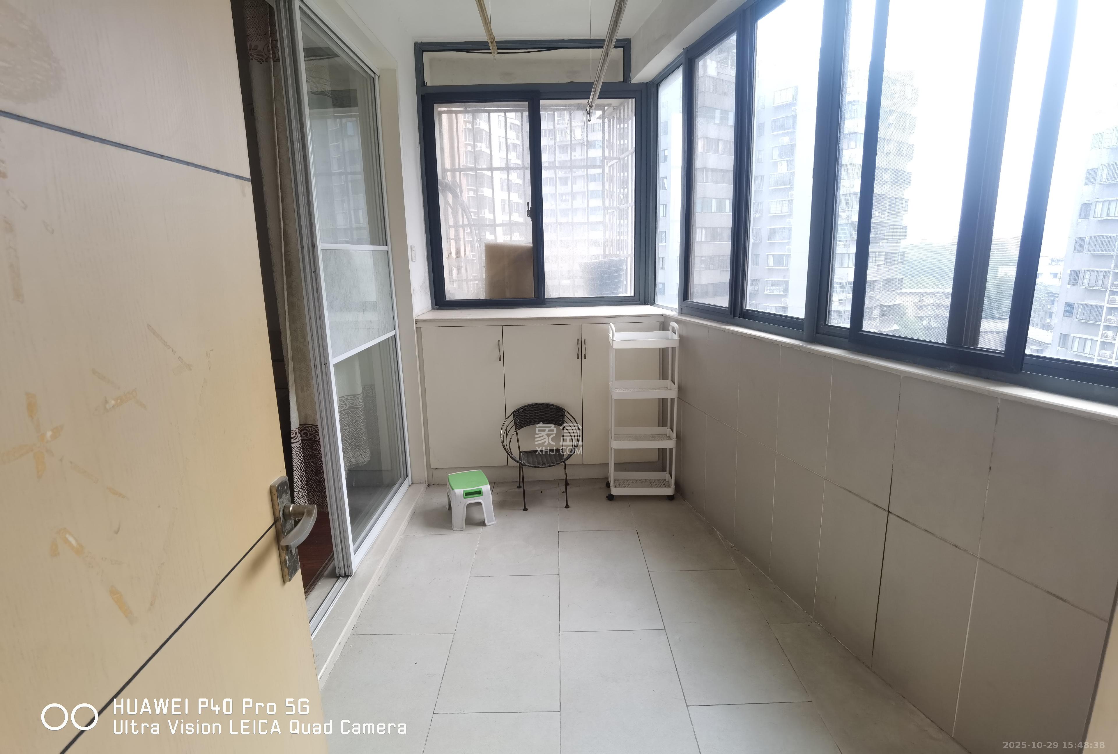 欧园  3室2厅2卫    2800.0元/月 欧园  3室2厅2卫    2800.0元/月室内图