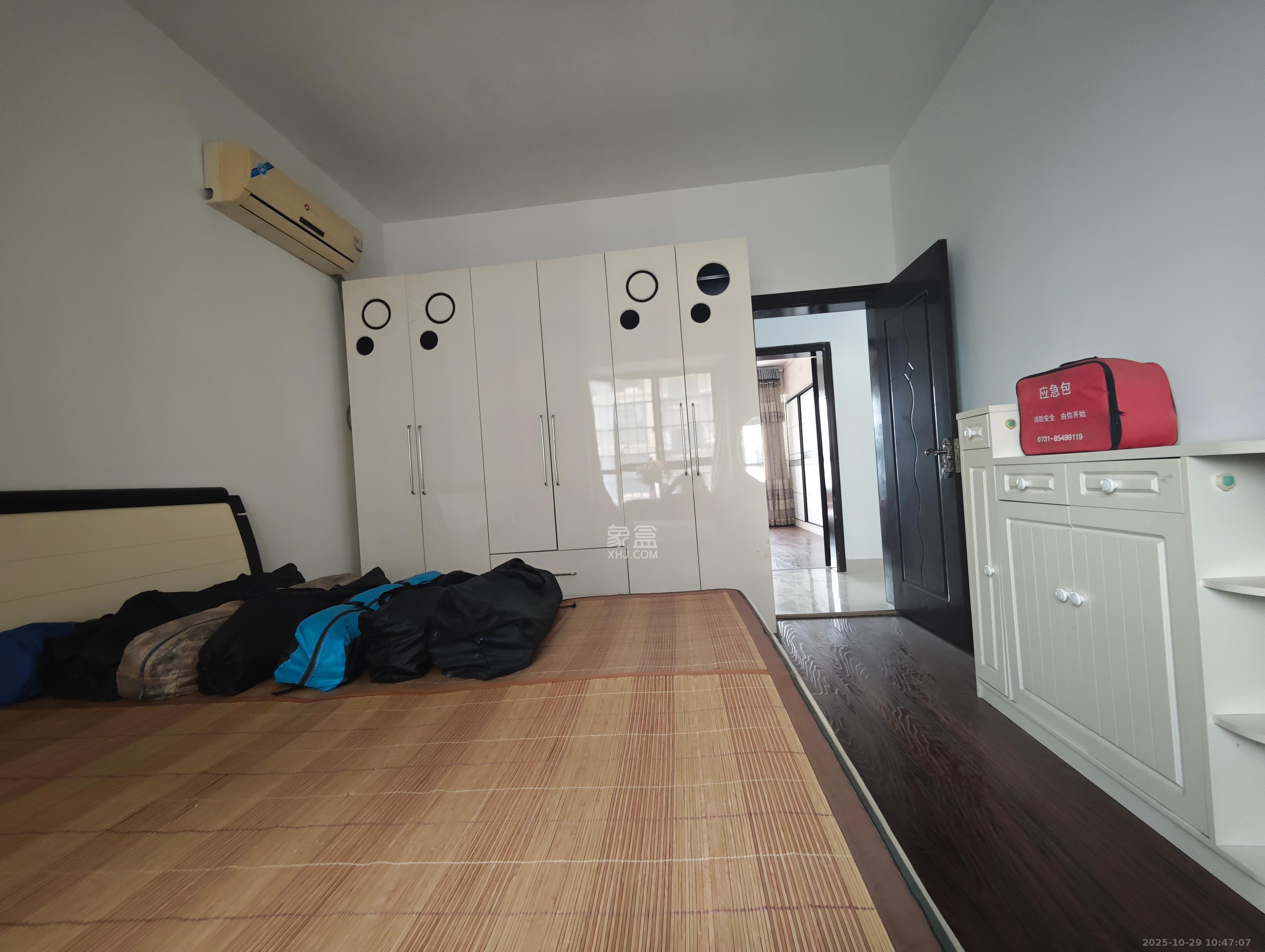 潭邵佳园  4室2厅2卫    45.8万 潭邵佳园  4室2厅2卫    45.8万其他