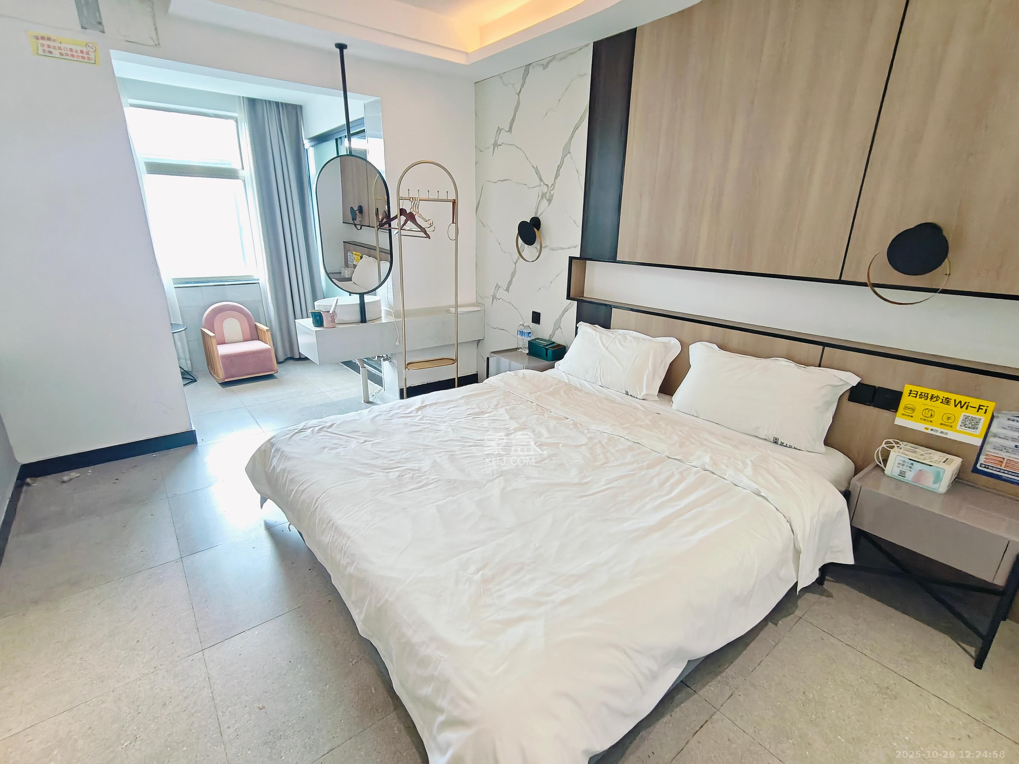 王府井公寓（福源公寓）  5室2厅1卫    4600.0元/月室内图