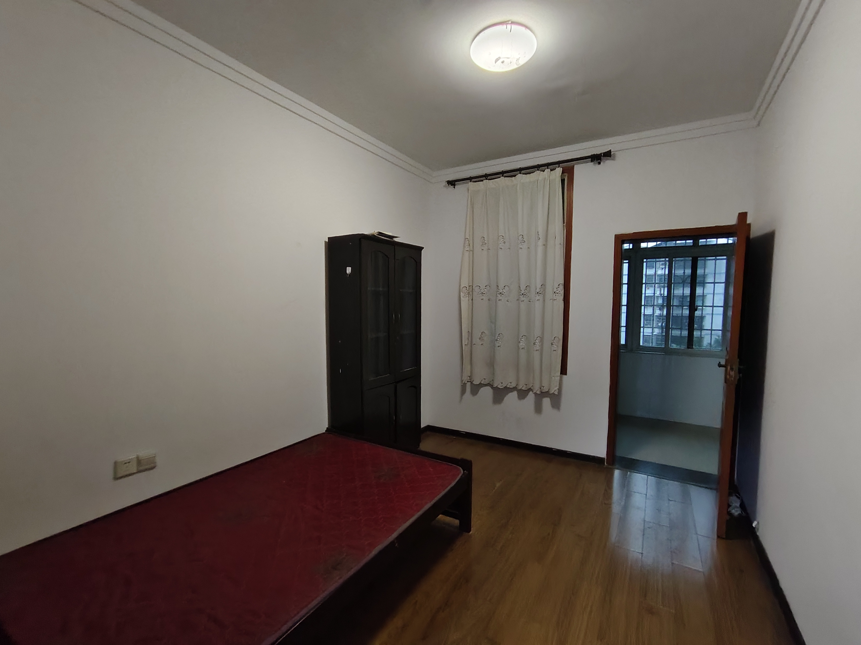 红旗小区 2室1厅1卫 1000.0元/月 红旗小区 2室1厅1卫 1000.0元/月室内图