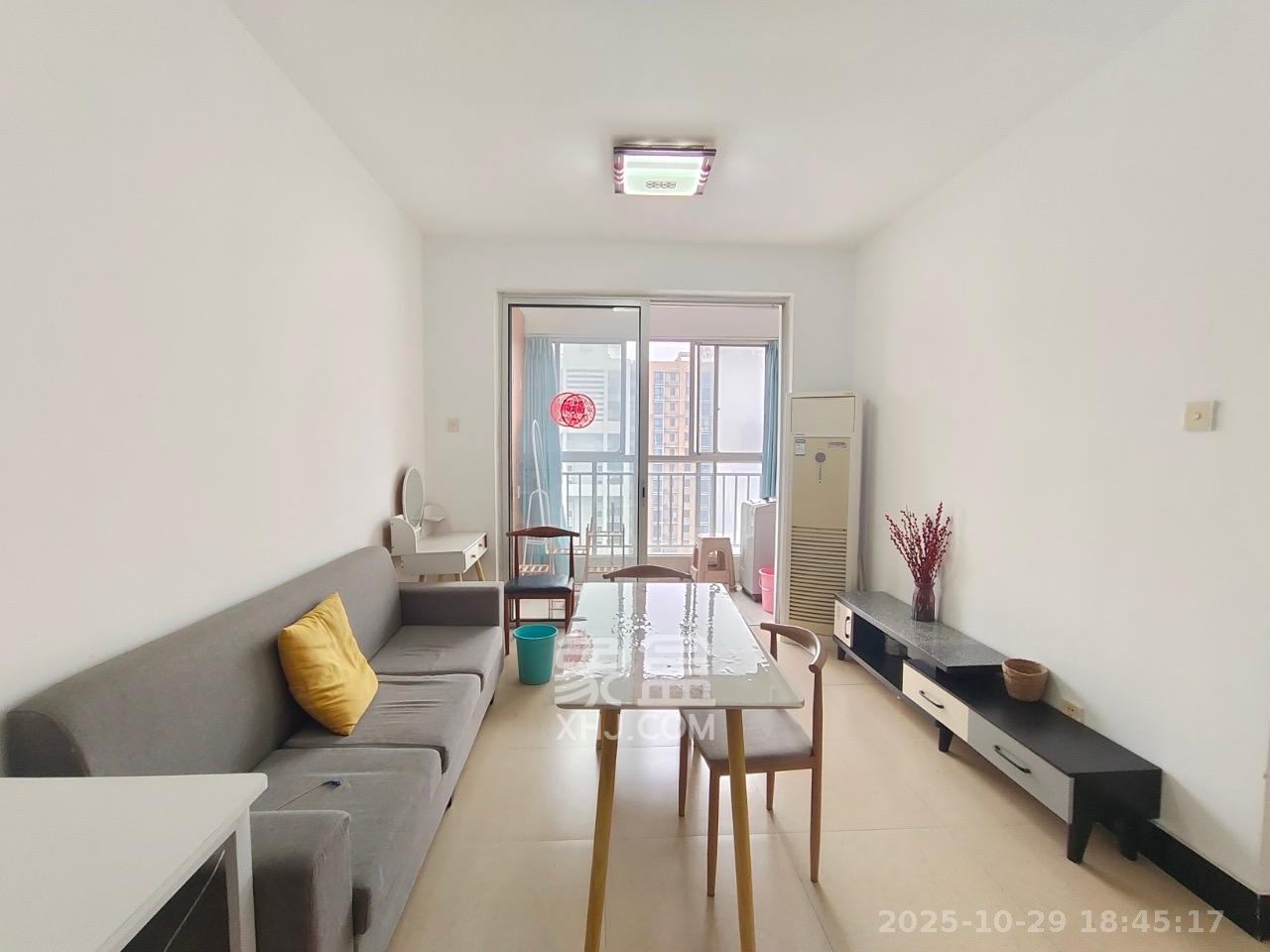 凯通国际城(凯通朝庭) 2室1厅1卫 2400.0元/月 凯通国际城(凯通朝庭) 2室1厅1卫 2400.0元/月室内图