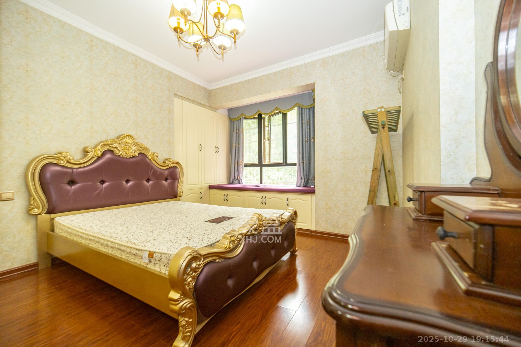 长大卧琥  3室2厅2卫    93.0万 长大卧琥  3室2厅2卫    93.0万卧室