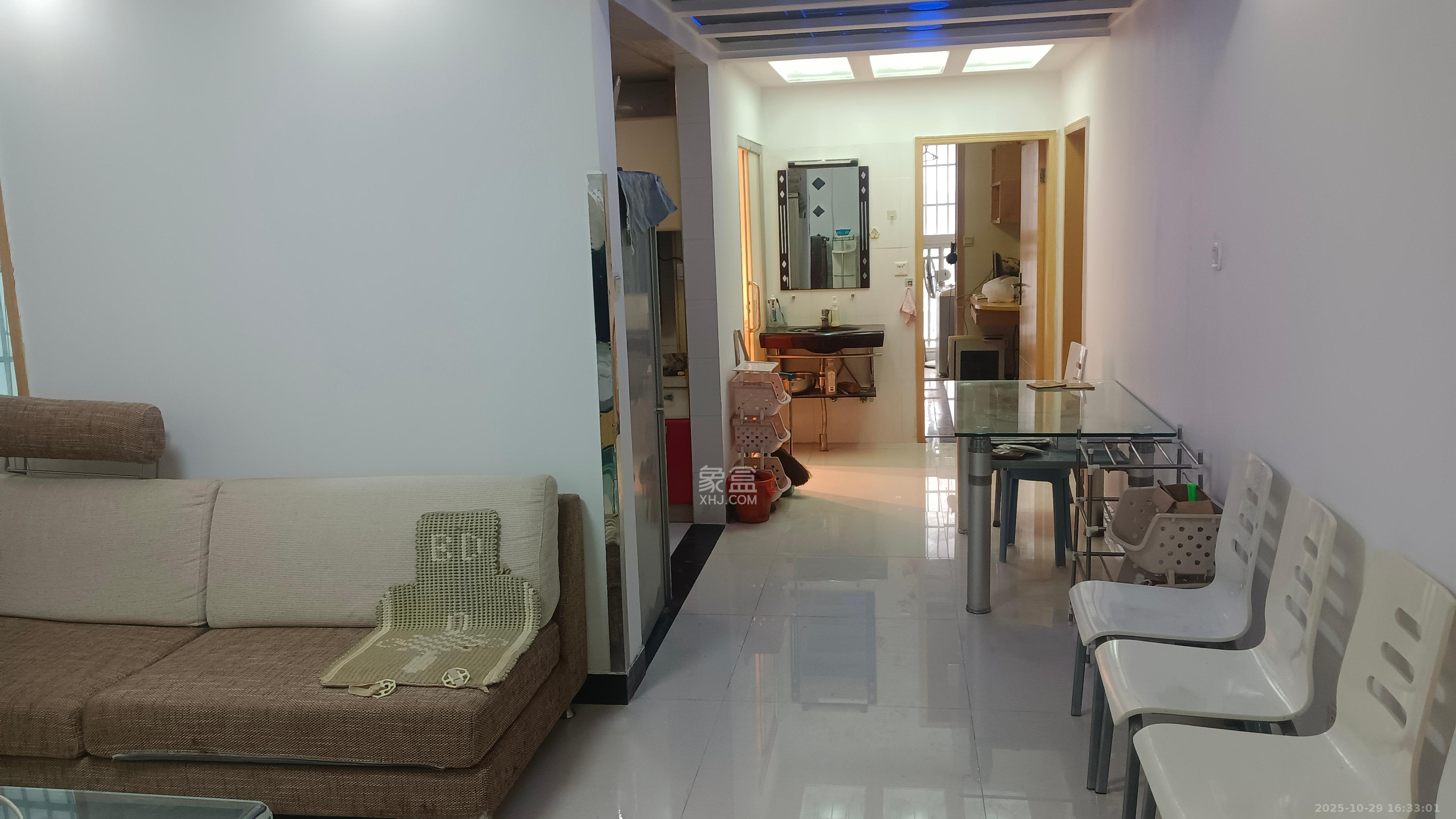 标准件厂宿舍（长沙标准件总厂宿舍）  2室2厅1卫    1600.0元/月室内图