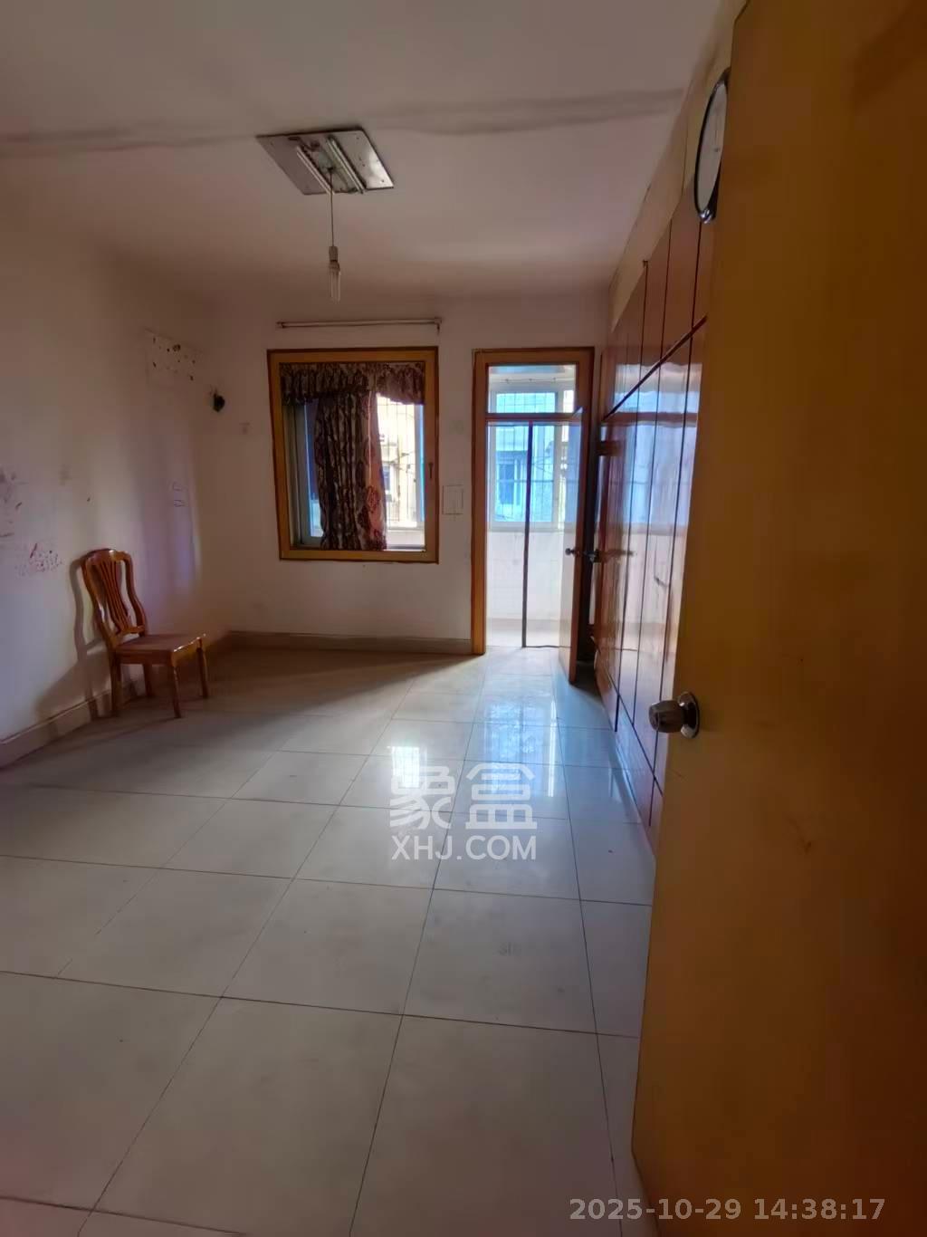 长沙市老干部休养所  4室2厅2卫    2000.0元/月 长沙市老干部休养所  4室2厅2卫    2000.0元/月室内图