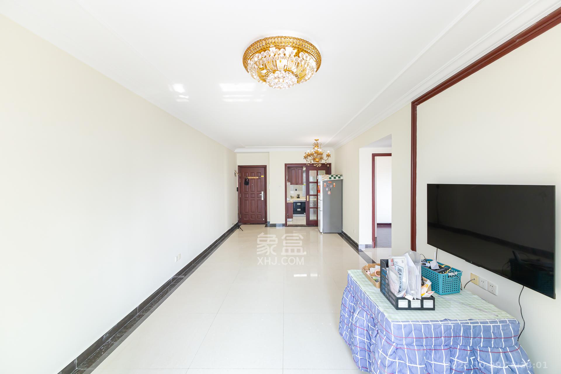 恒大名都  2室2厅1卫    48.0万客厅