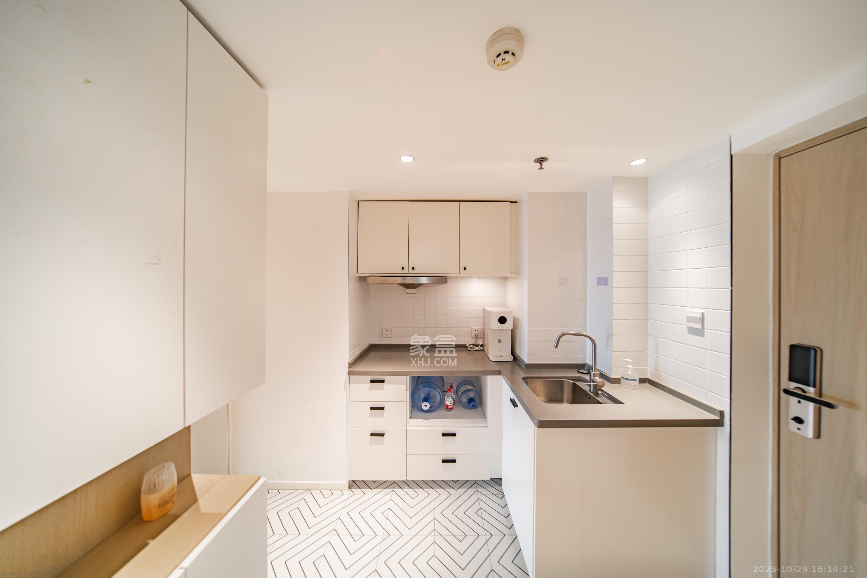 荟聚之光  2室1厅1卫    65.0万 荟聚之光  2室1厅1卫    65.0万厨房