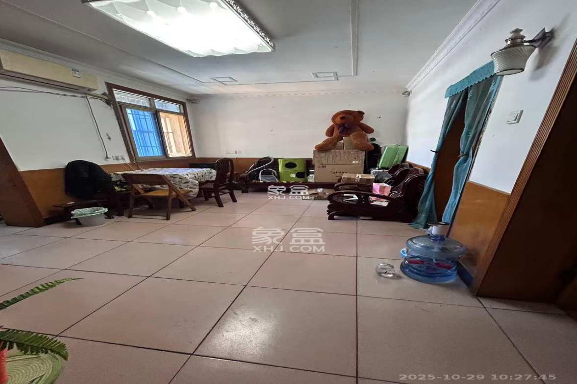 湖开小区(湖南开关厂宿舍)/南大桥社区 3室1厅1卫 1500.0元/月 湖开小区(湖南开关厂宿舍)/南大桥社区 3室1厅1卫 1500.0元/月室内图