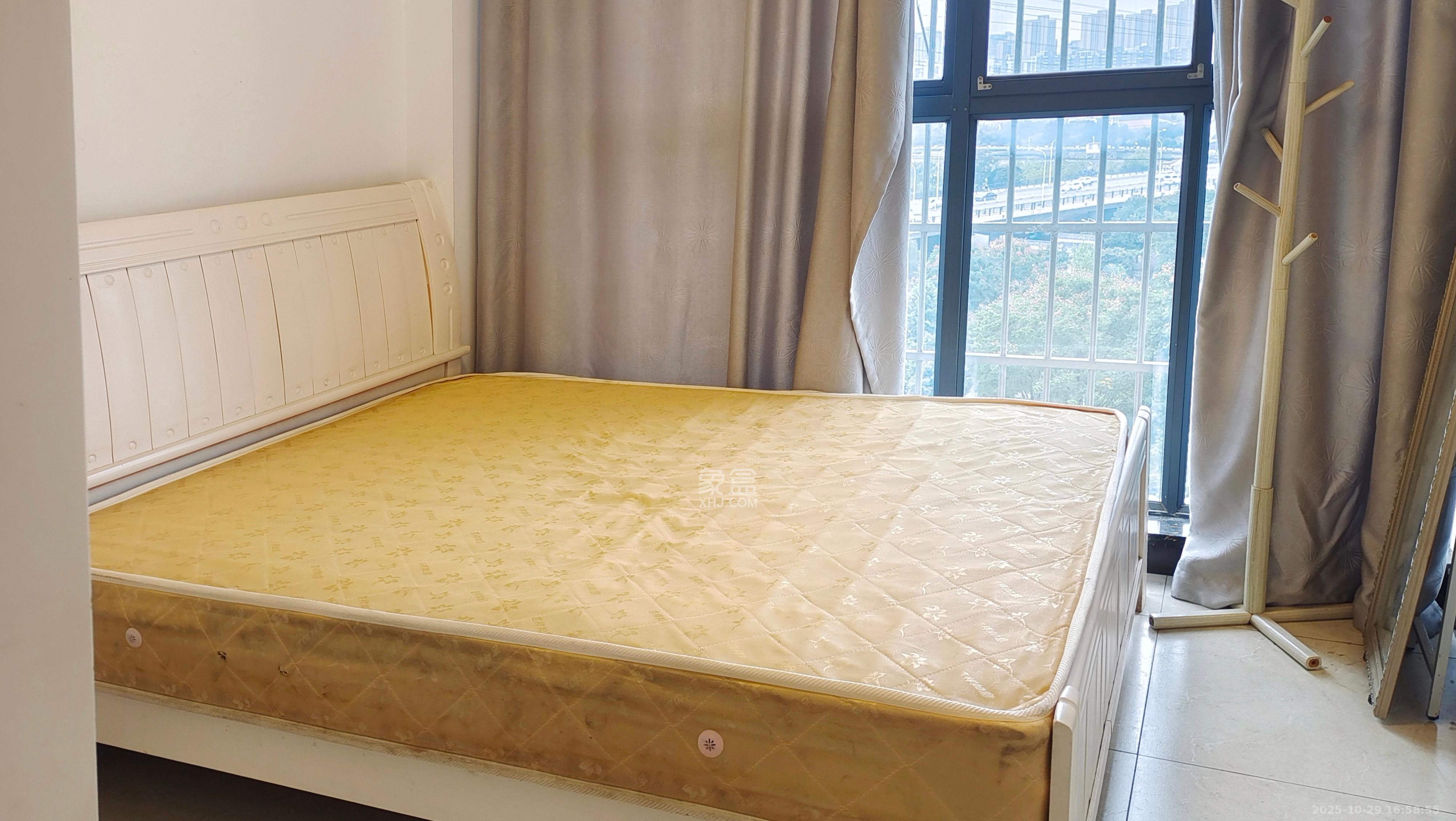 江河双水湾 2室1厅1卫 2100.0元/月 江河双水湾 2室1厅1卫 2100.0元/月室内图