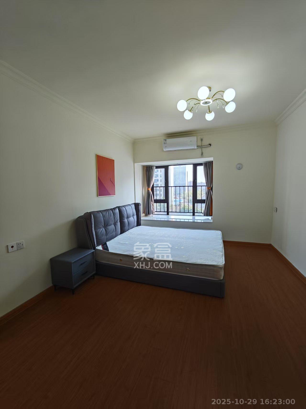 碧桂园荟隽棠  4室2厅2卫    2100.0元/月 碧桂园荟隽棠  4室2厅2卫    2100.0元/月室内图