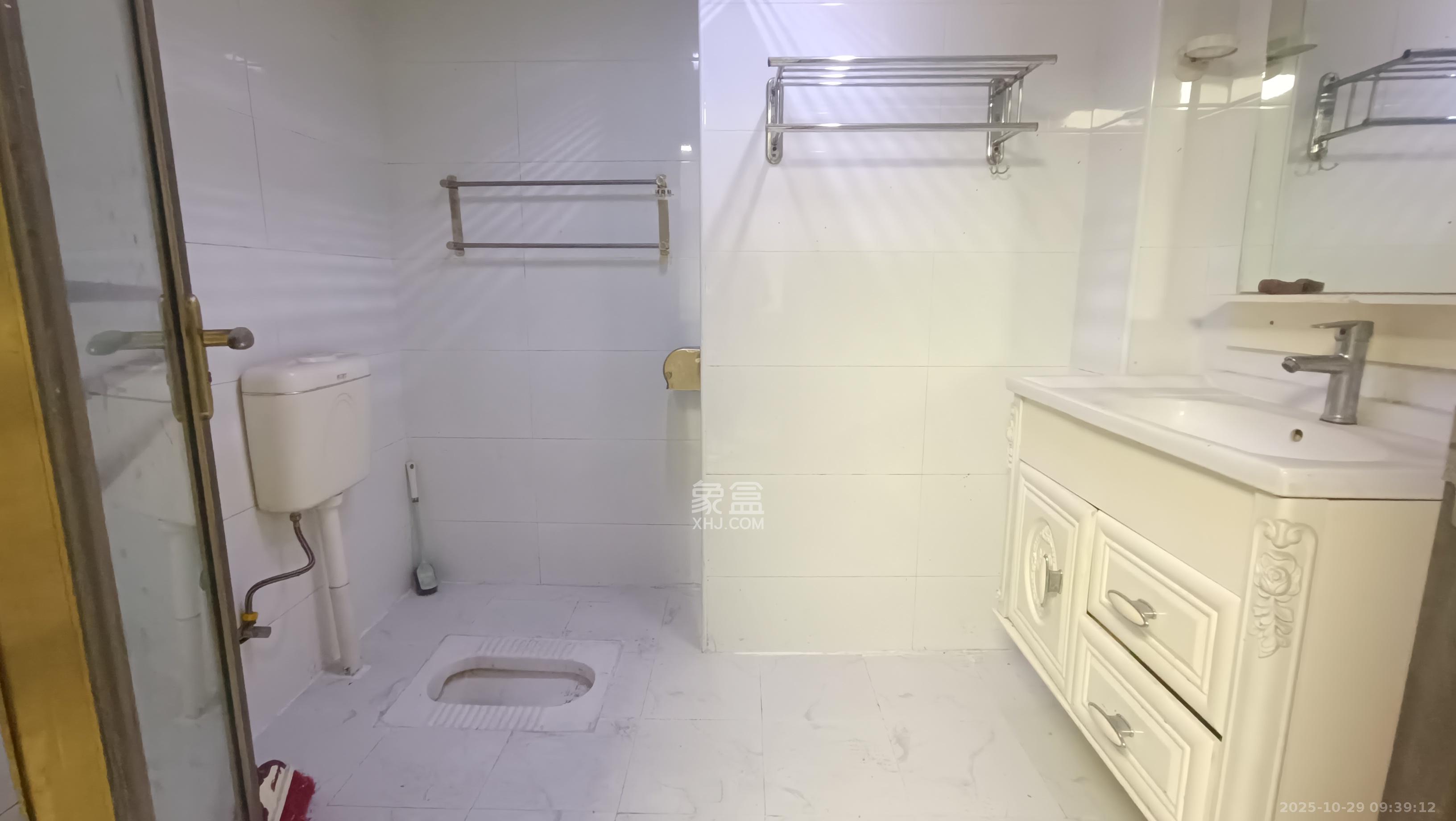 金科时代中心 1室1厅1卫 1300.0元/月 金科时代中心 1室1厅1卫 1300.0元/月室内图