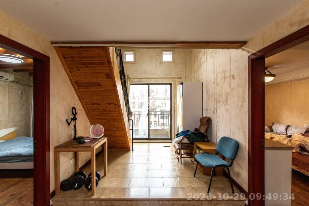 中城丽景香山园 5室2厅2卫 6000.0元/月 中城丽景香山园 5室2厅2卫 6000.0元/月室内图