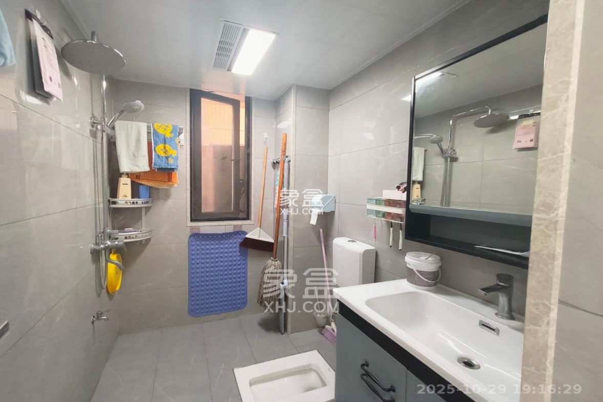 卓越蔚蓝城邦  3室2厅1卫    2700.0元/月 卓越蔚蓝城邦  3室2厅1卫    2700.0元/月室内图