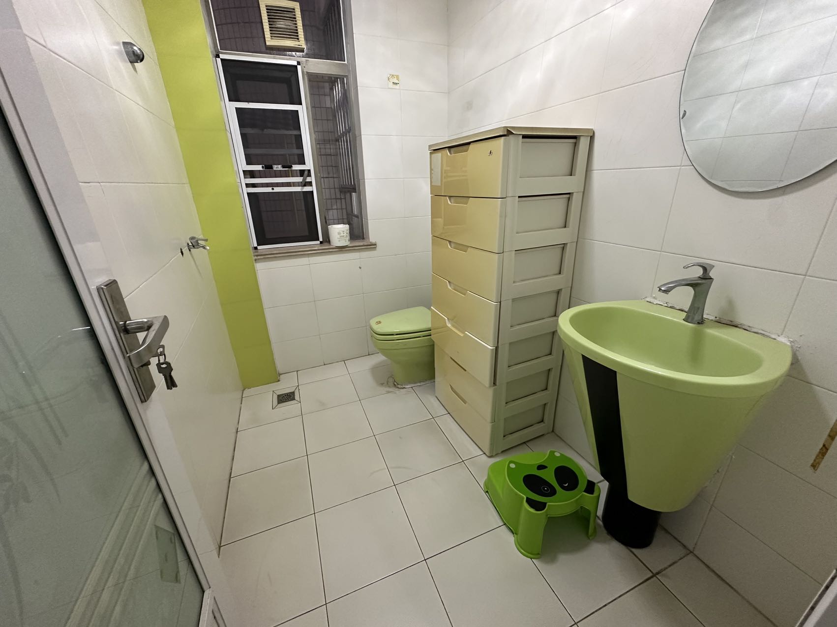 海岸壹号  1室0厅0卫    205.0万客厅