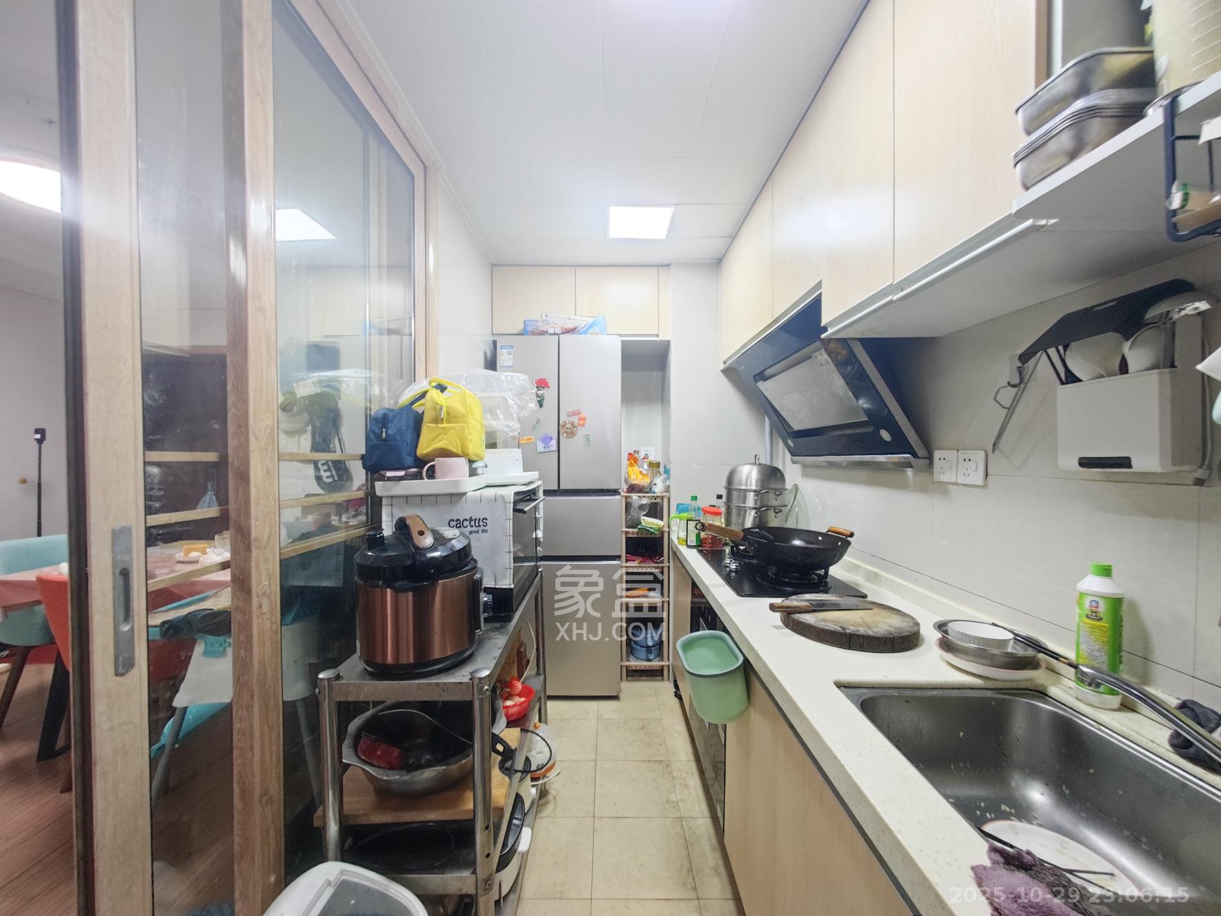 五矿万境蓝山  2室2厅1卫    63.0万厨房