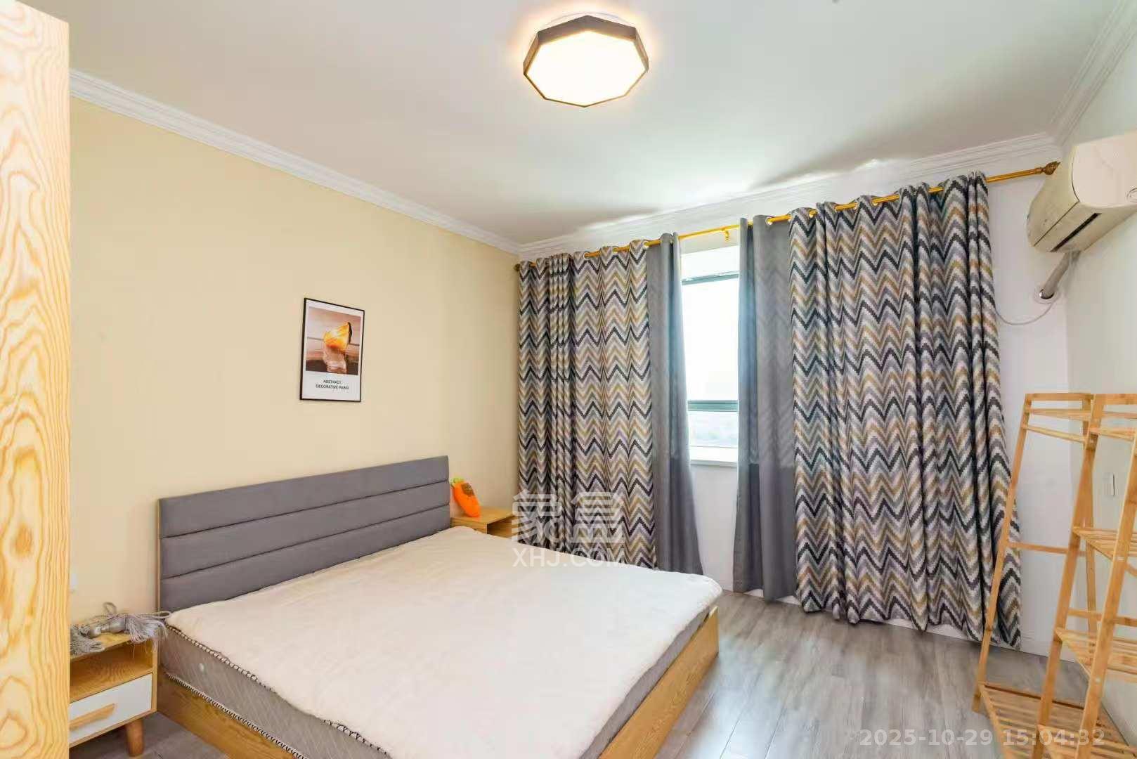 申湘宽境  3室2厅2卫    1900.0元/月室内图