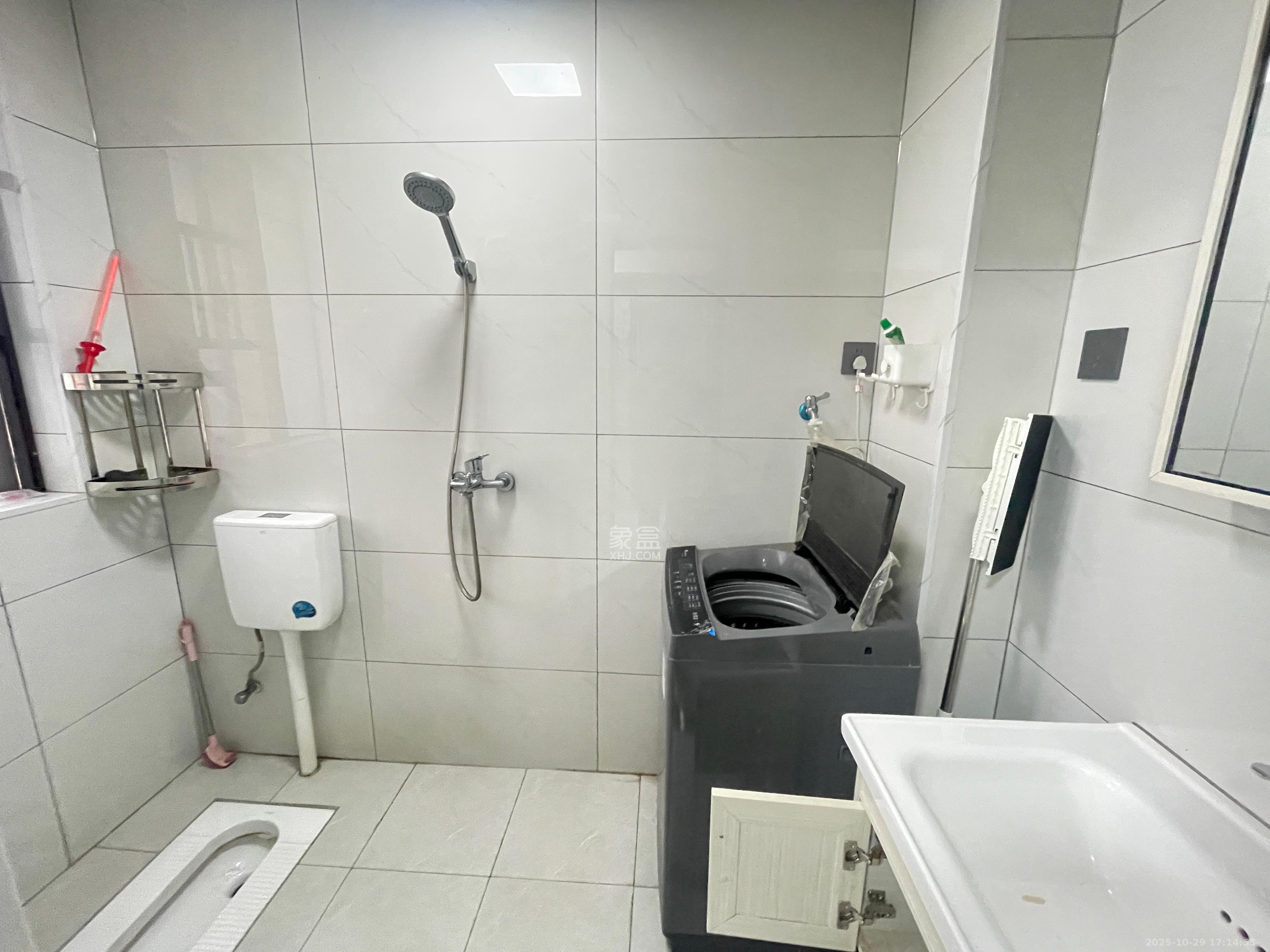 东岸梅园小区  1室0厅0卫    1500.0元/月室内图