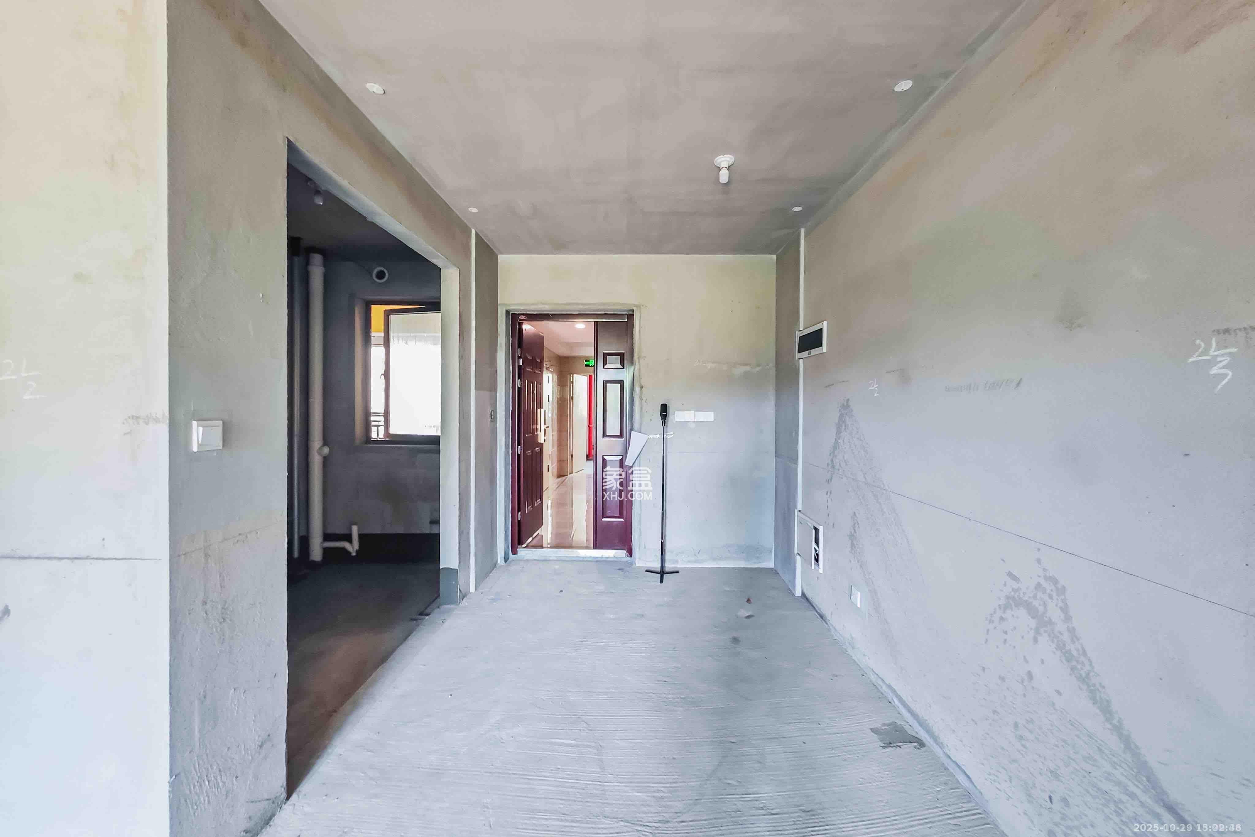 中天星耀城  3室2厅2卫    1000.0元/月室内图