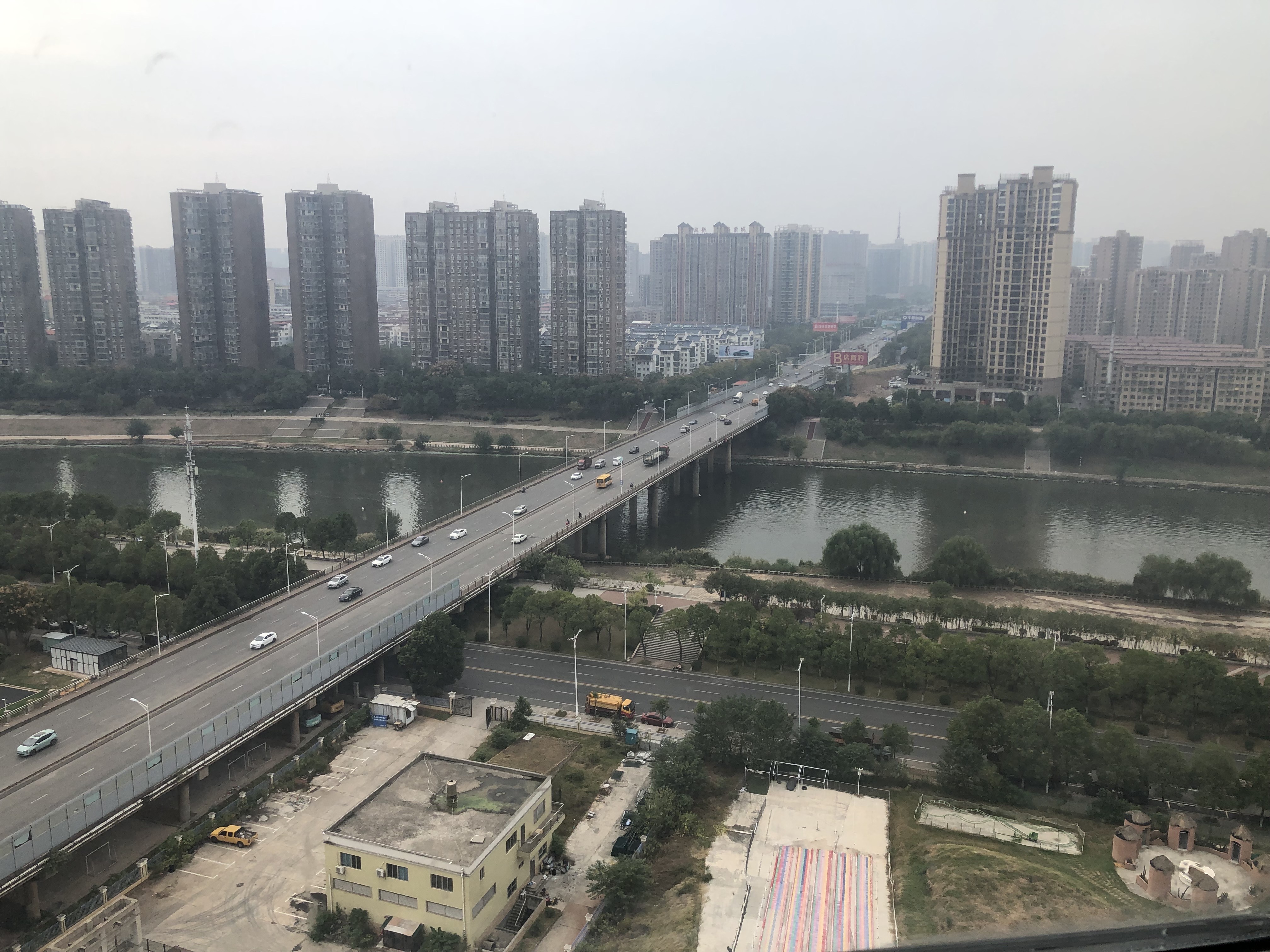 华耀碧桂园十里江湾天汇 3室2厅1卫 1500.0元/月 华耀碧桂园十里江湾天汇 3室2厅1卫 1500.0元/月室内图