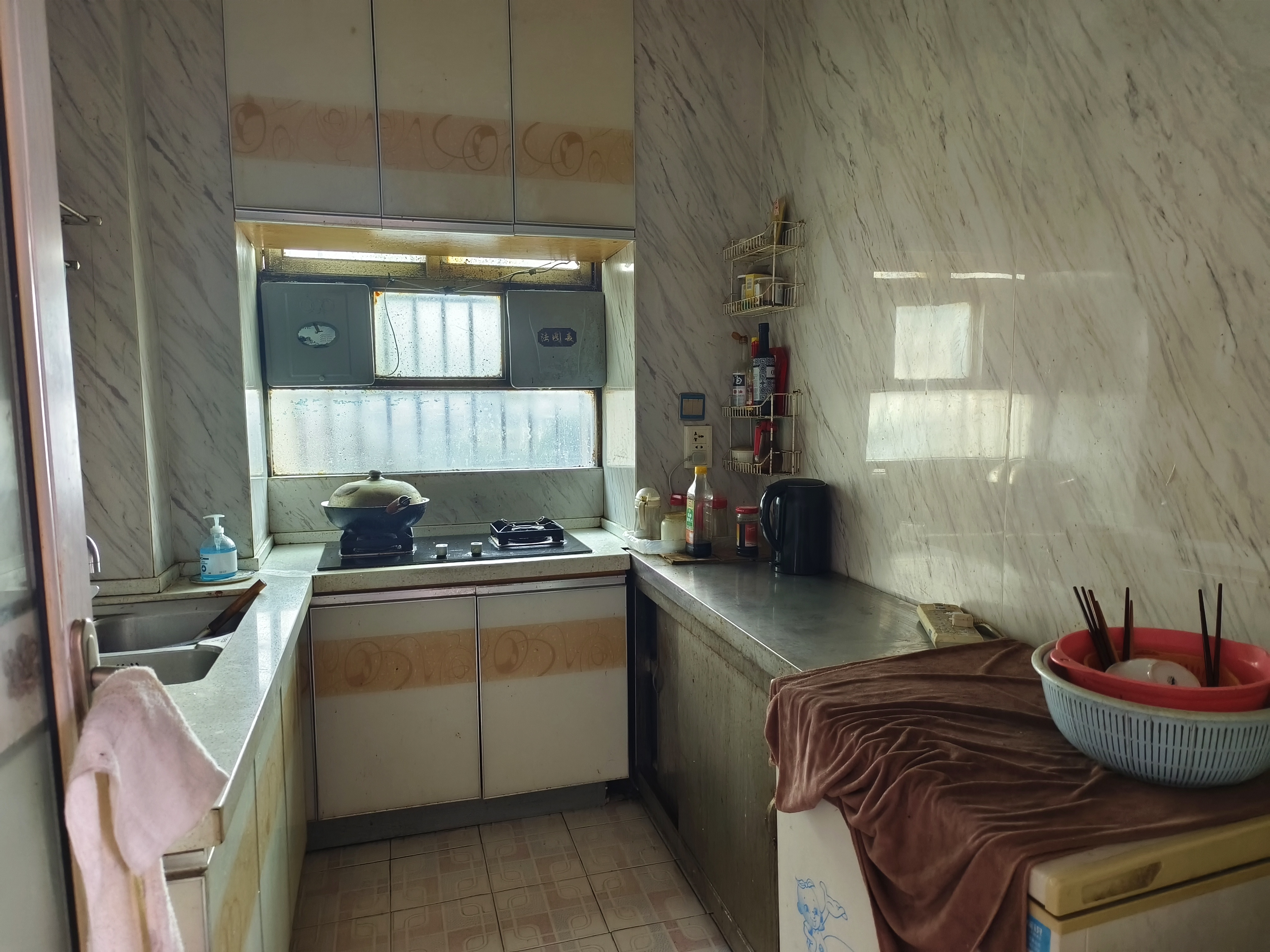 赫山办事处大海棠居委会 3室2厅2卫 32.8万 赫山办事处大海棠居委会 3室2厅2卫 32.8万室内图