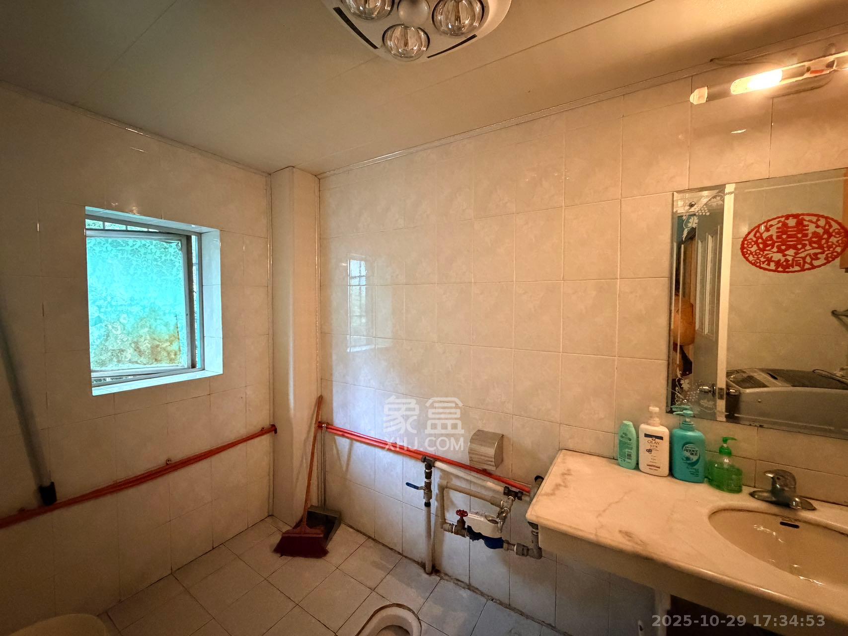 中铁五局宿舍（洞井铺）  1室0厅0卫    1400.0元/月室内图