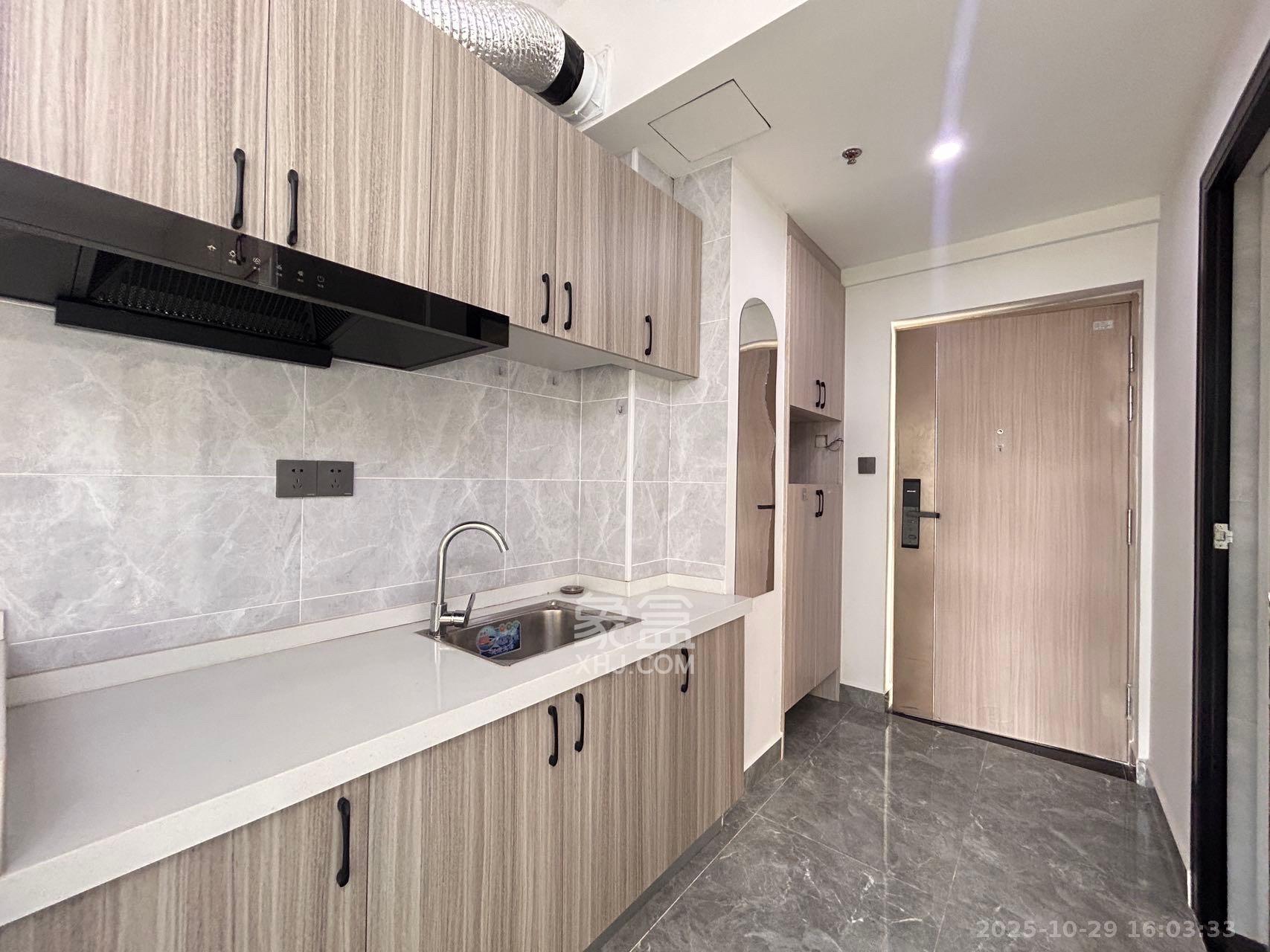 力高凤凰新天  1室1厅1卫    1600.0元/月室内图