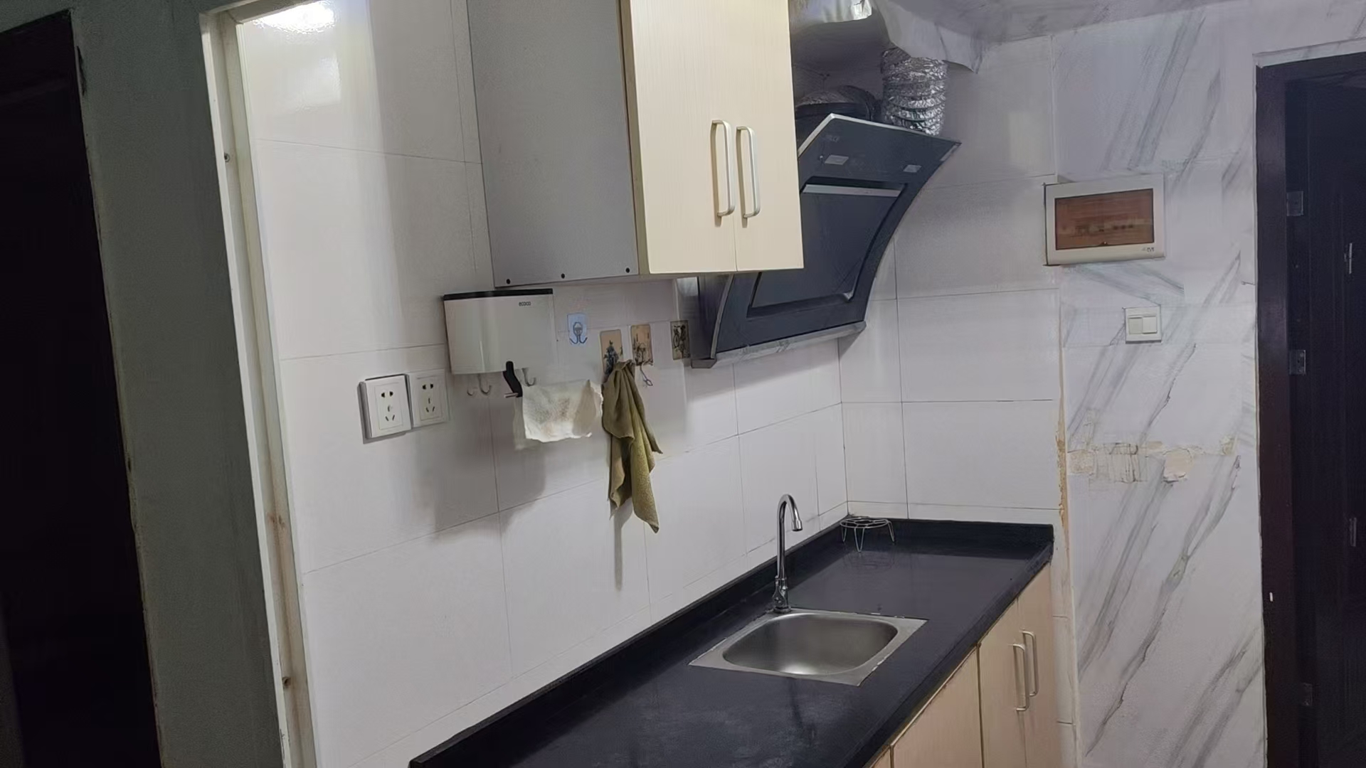 八菱大厦  1室1厅1卫    29.0万室内图