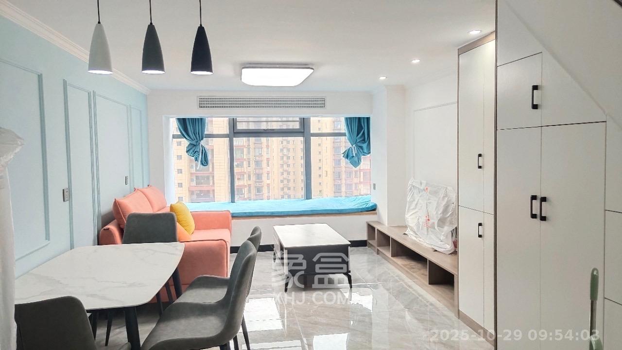 裕天国际商汇中心  2室2厅1卫    2000.0元/月