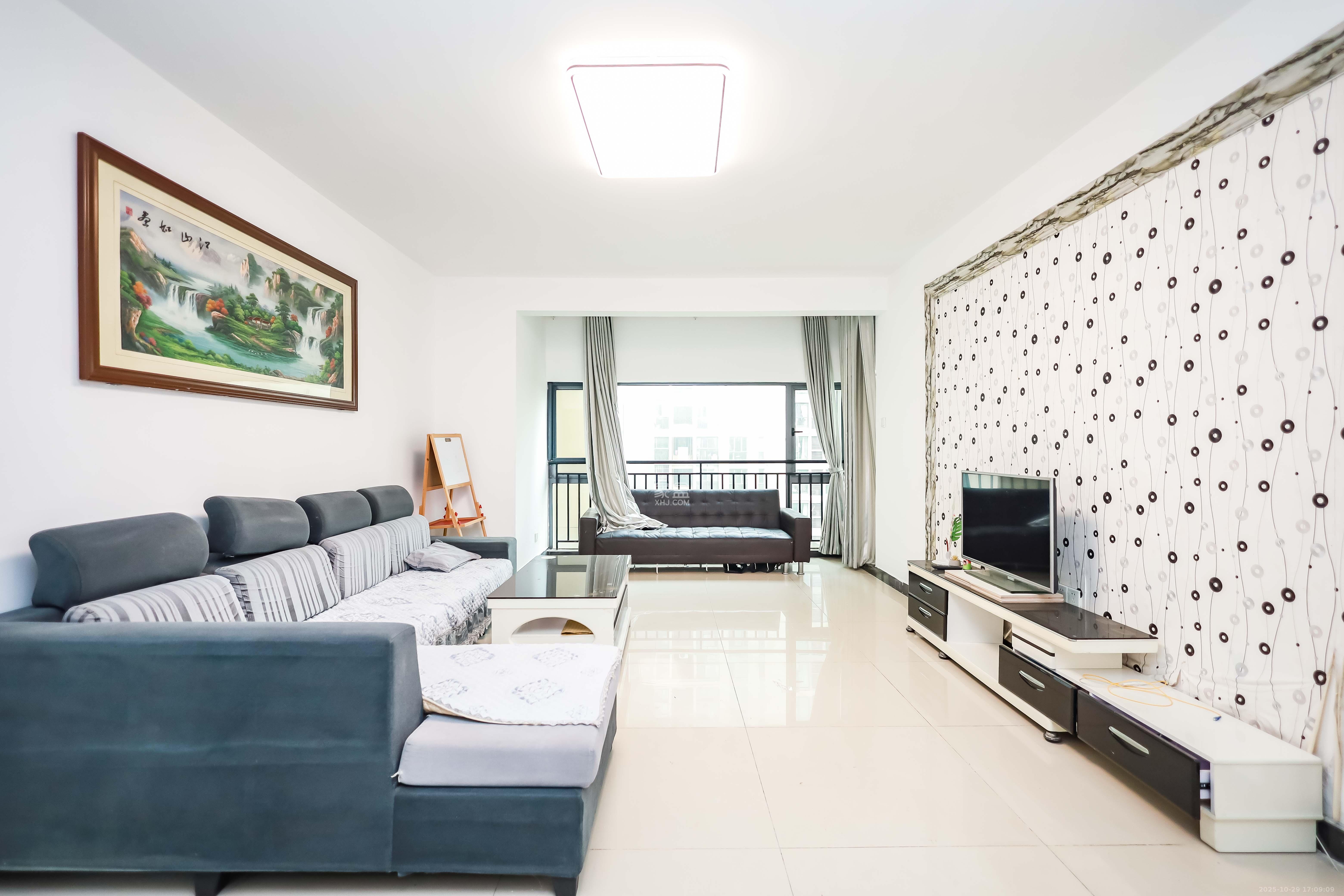 卓越蔚蓝海岸一期  3室2厅2卫    150.0万