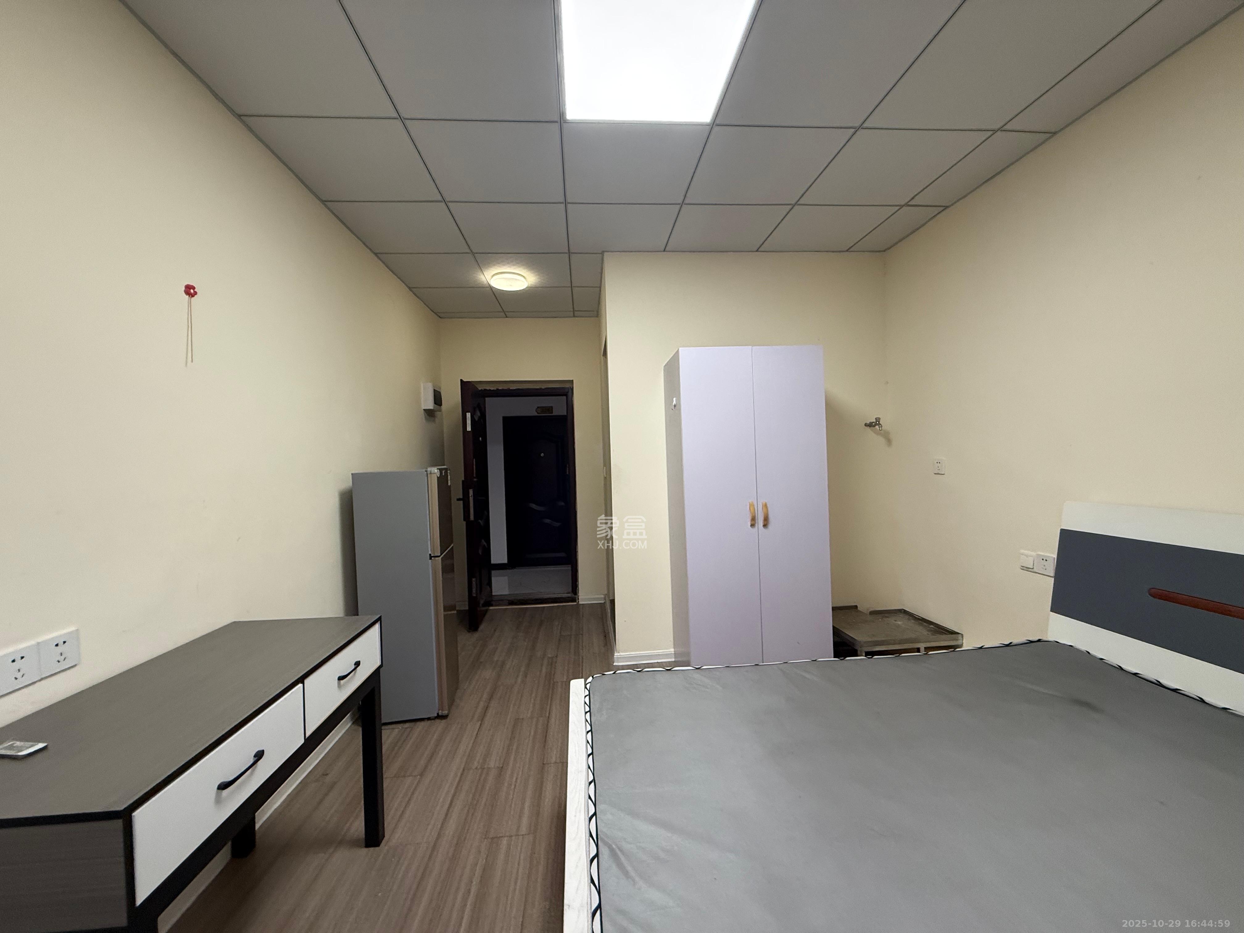 省气象局宿舍 1室1厅1卫 1000.0元/月 省气象局宿舍 1室1厅1卫 1000.0元/月室内图