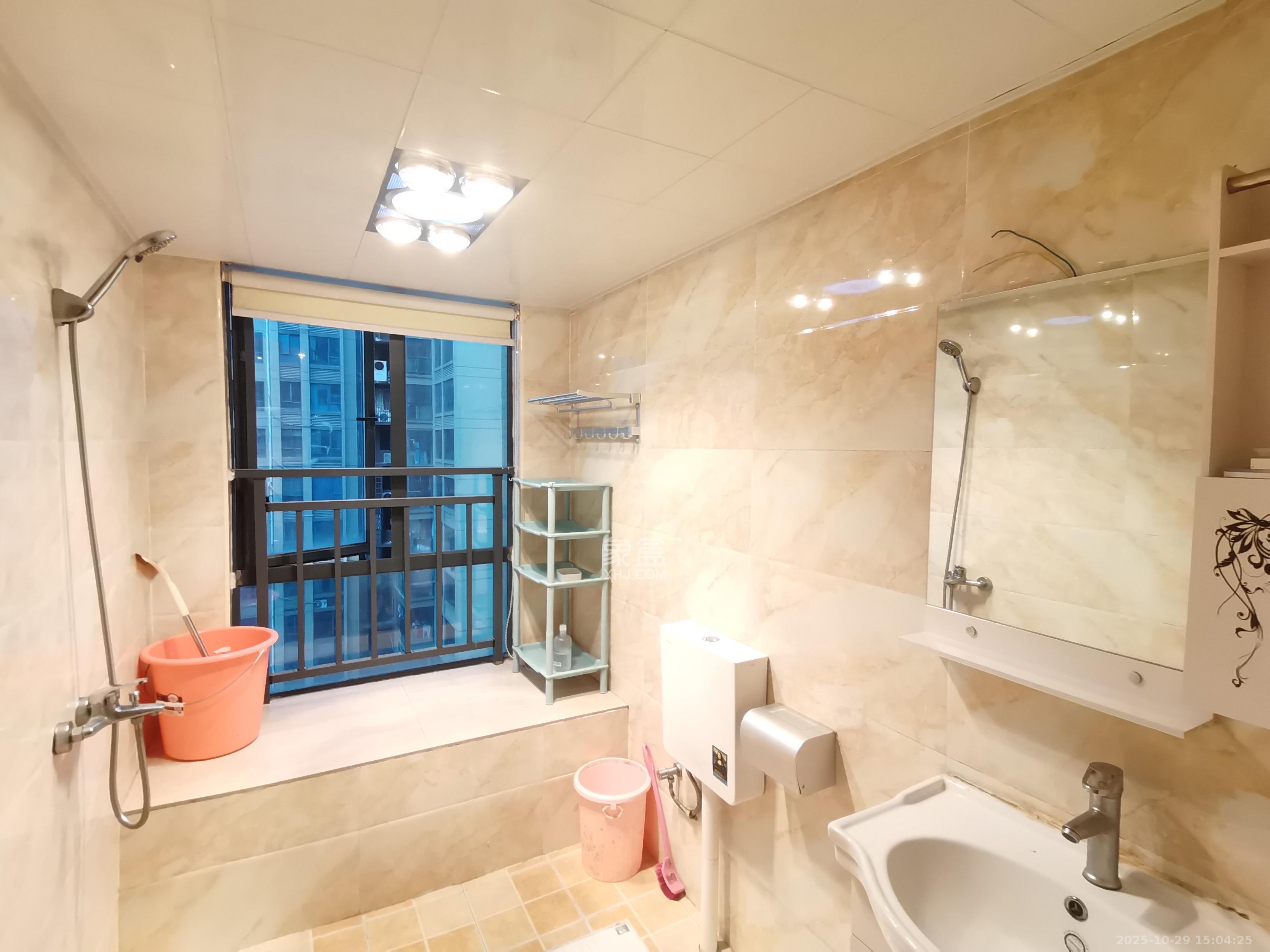 方略城市广场  3室2厅1卫    2000.0元/月室内图