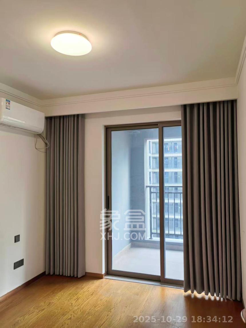 旭辉雨花郡 3室2厅2卫 3900.0元/月 旭辉雨花郡 3室2厅2卫 3900.0元/月室内图