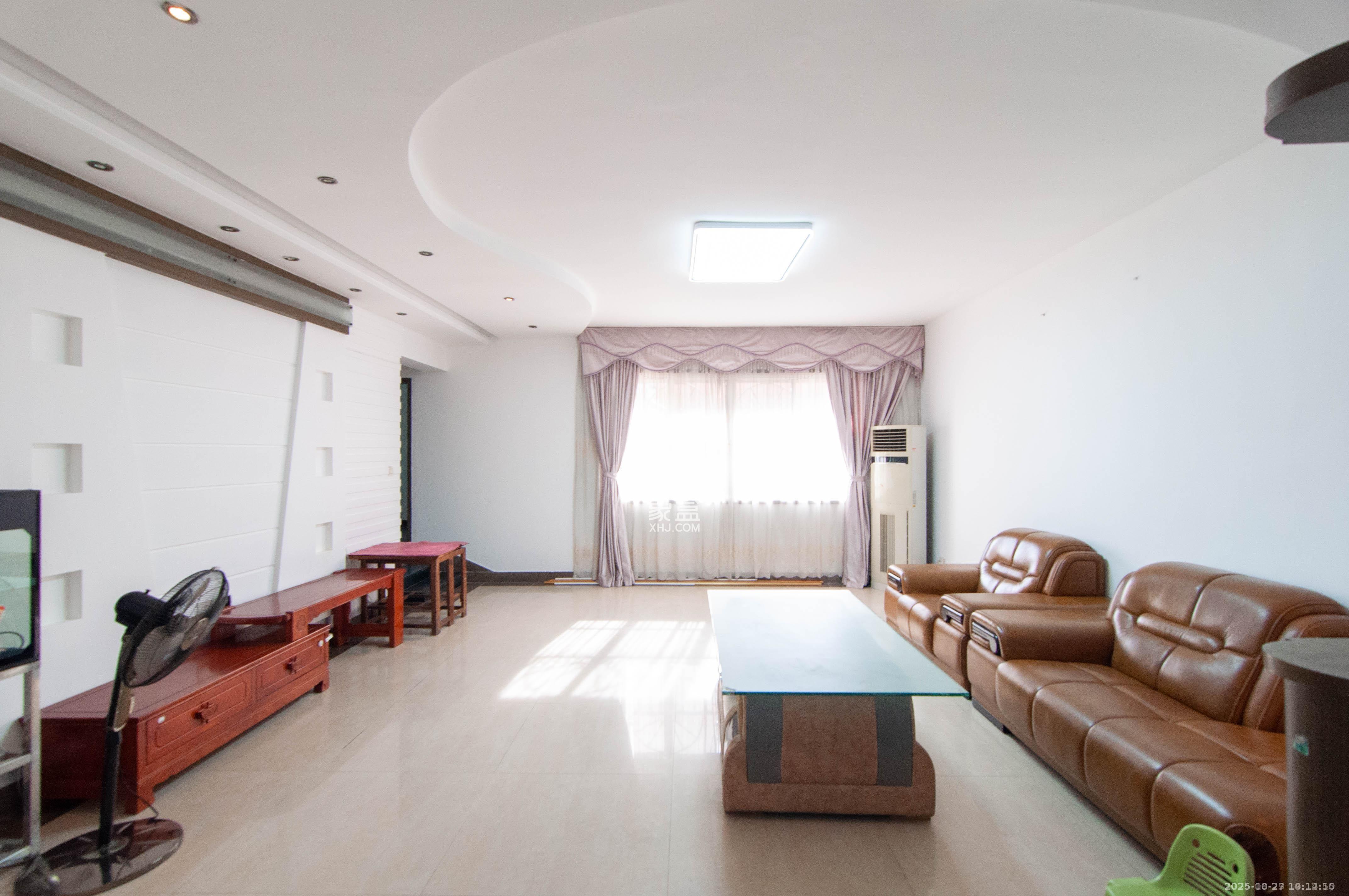 望麓锦园  4室1厅2卫    2200.0元/月 望麓锦园  4室1厅2卫    2200.0元/月室内图