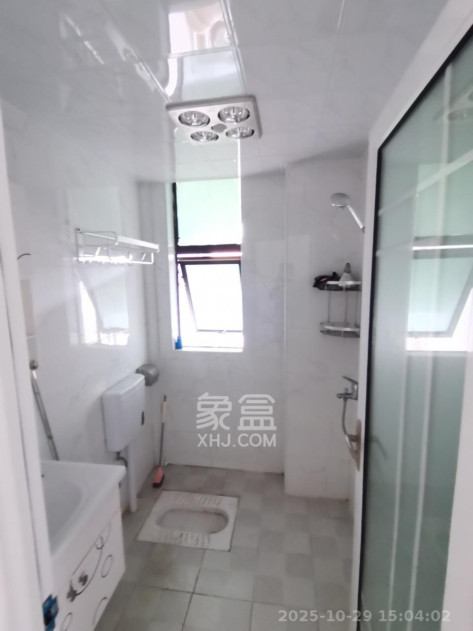 夏威夷碧水春城(碧桂园城市花园)  4室2厅2卫    2600.0元/月 夏威夷碧水春城(碧桂园城市花园)  4室2厅2卫    2600.0元/月室内图