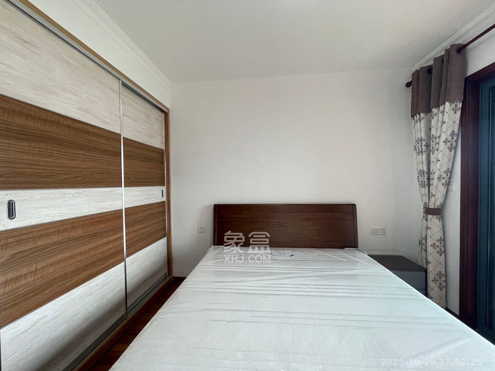 荣盛花语书苑  3室2厅1卫    2750.0元/月室内图