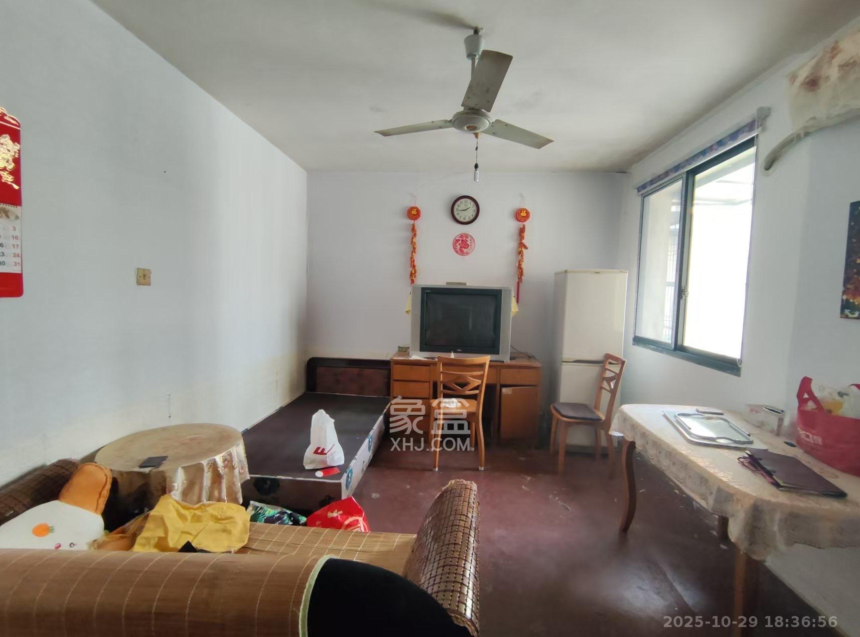 湖橡宿舍/湖橡小区  1室0厅0卫    1000.0元/月