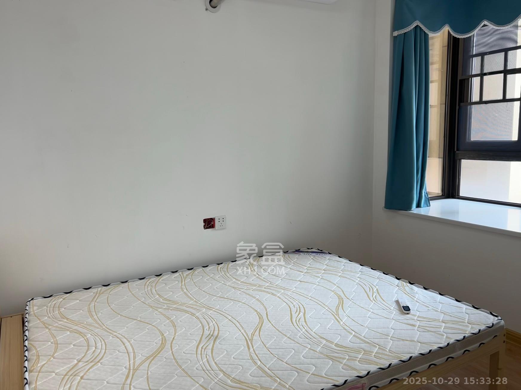 保利大都汇一期、二期  4室2厅2卫    3300.0元/月室内图